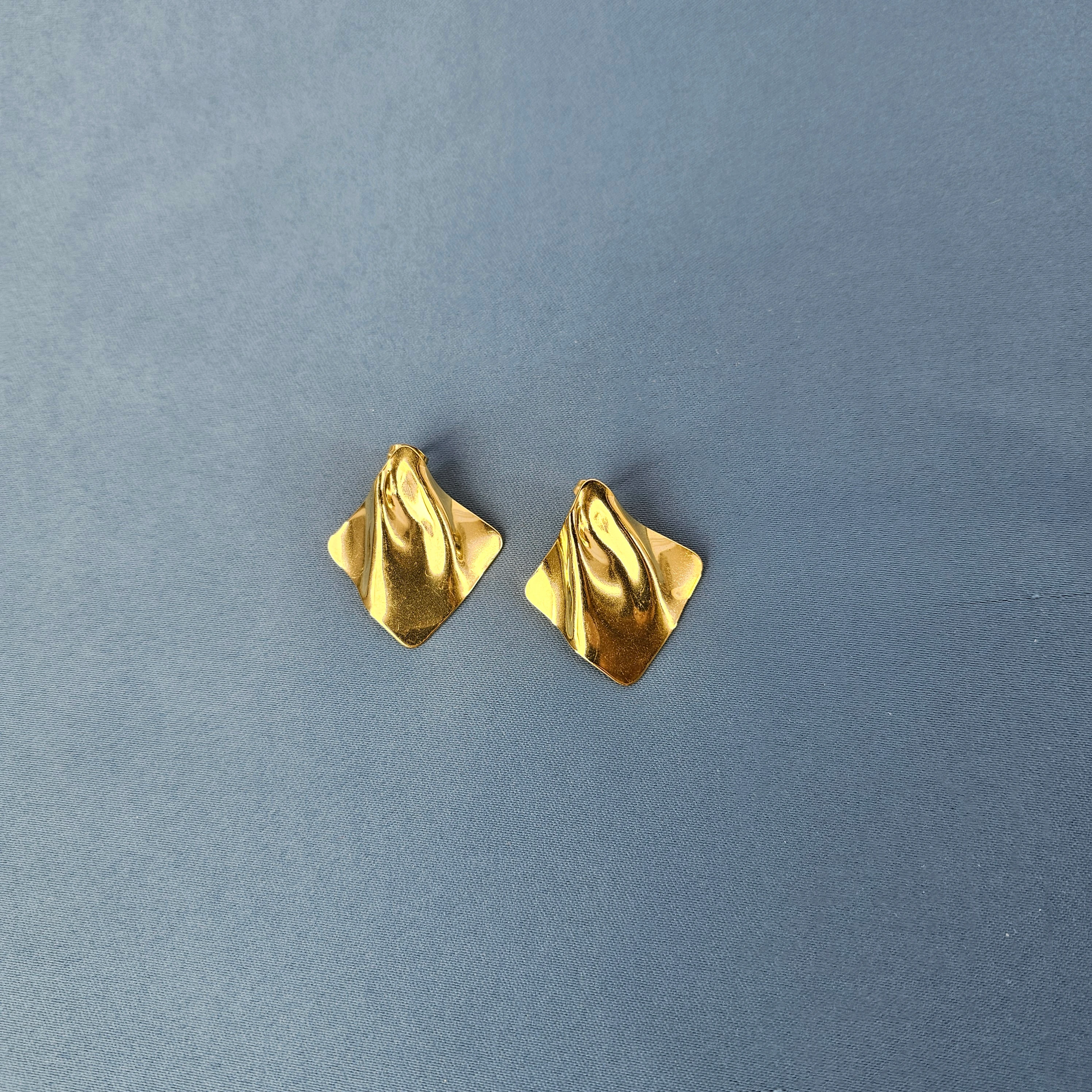 Vathe Femrash Çeliku M29 Stainless Steel Ngjyre Gold Women Earrings