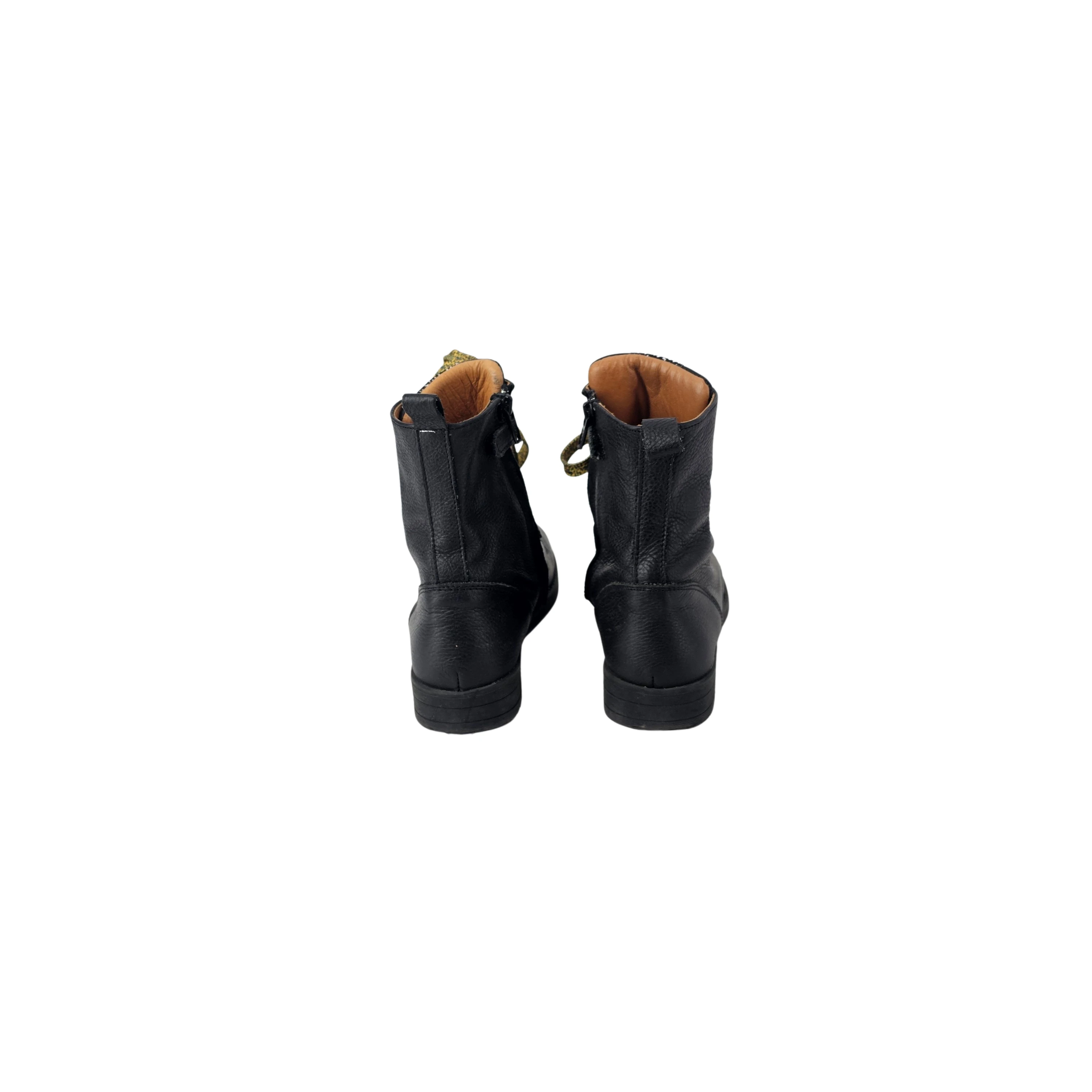 Cizme Femijesh Ngjyre te Zeza me Dizajn te Verdhe S.Hand Children's Boots