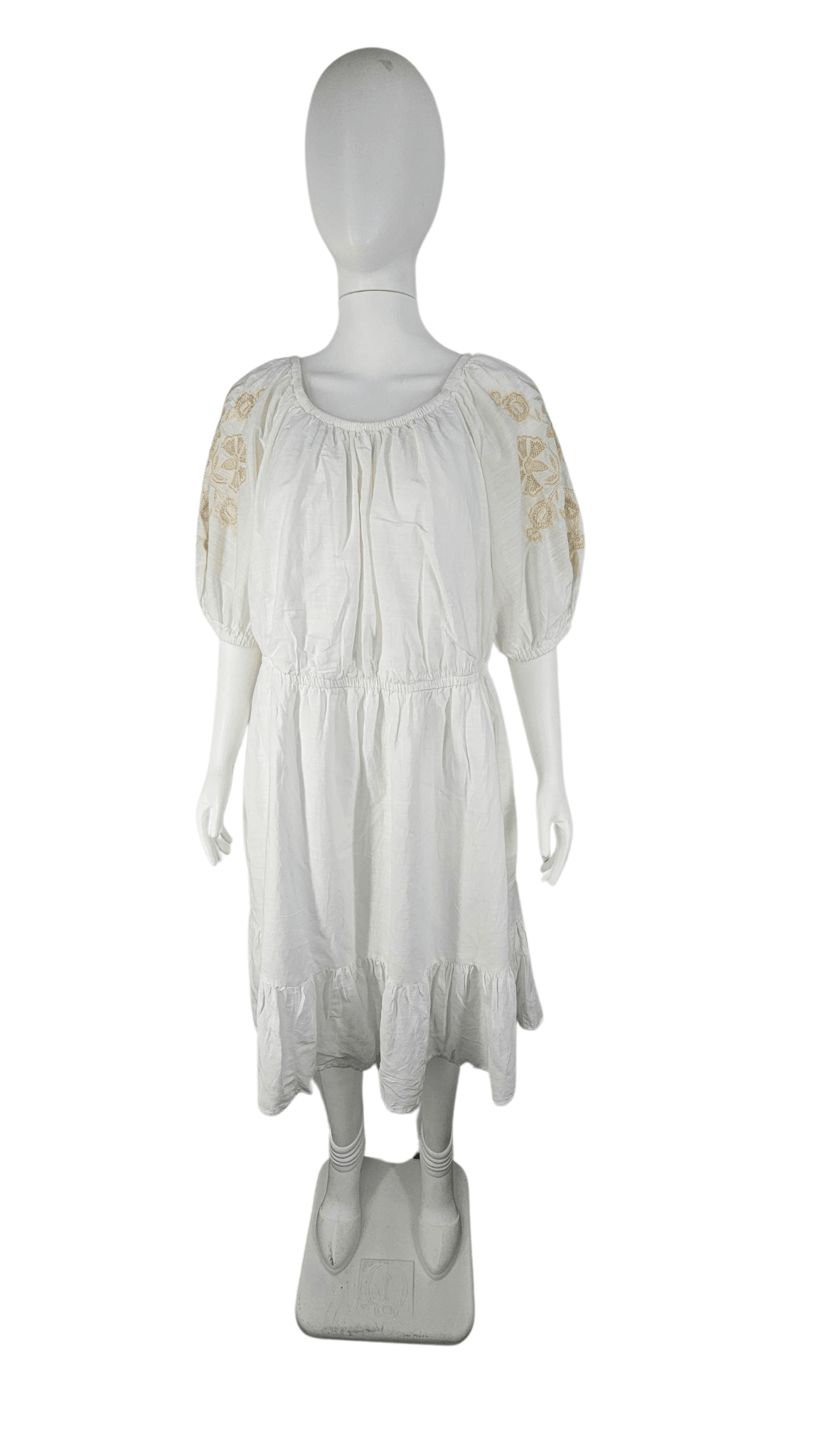Fustan Femrash Knox Rose Ngjyre i Bardhe me Dantelle tek Krahet Outlet/Drees