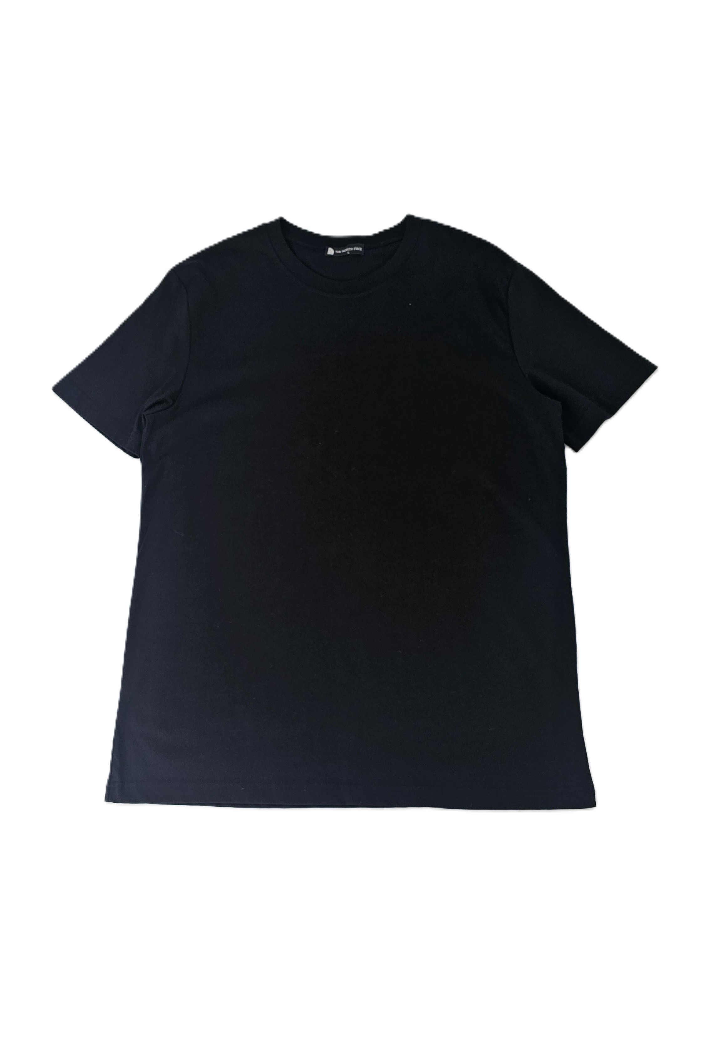 T-Shirt Meshkuj Basic e Bardhe e Zeze e Blu e Erret