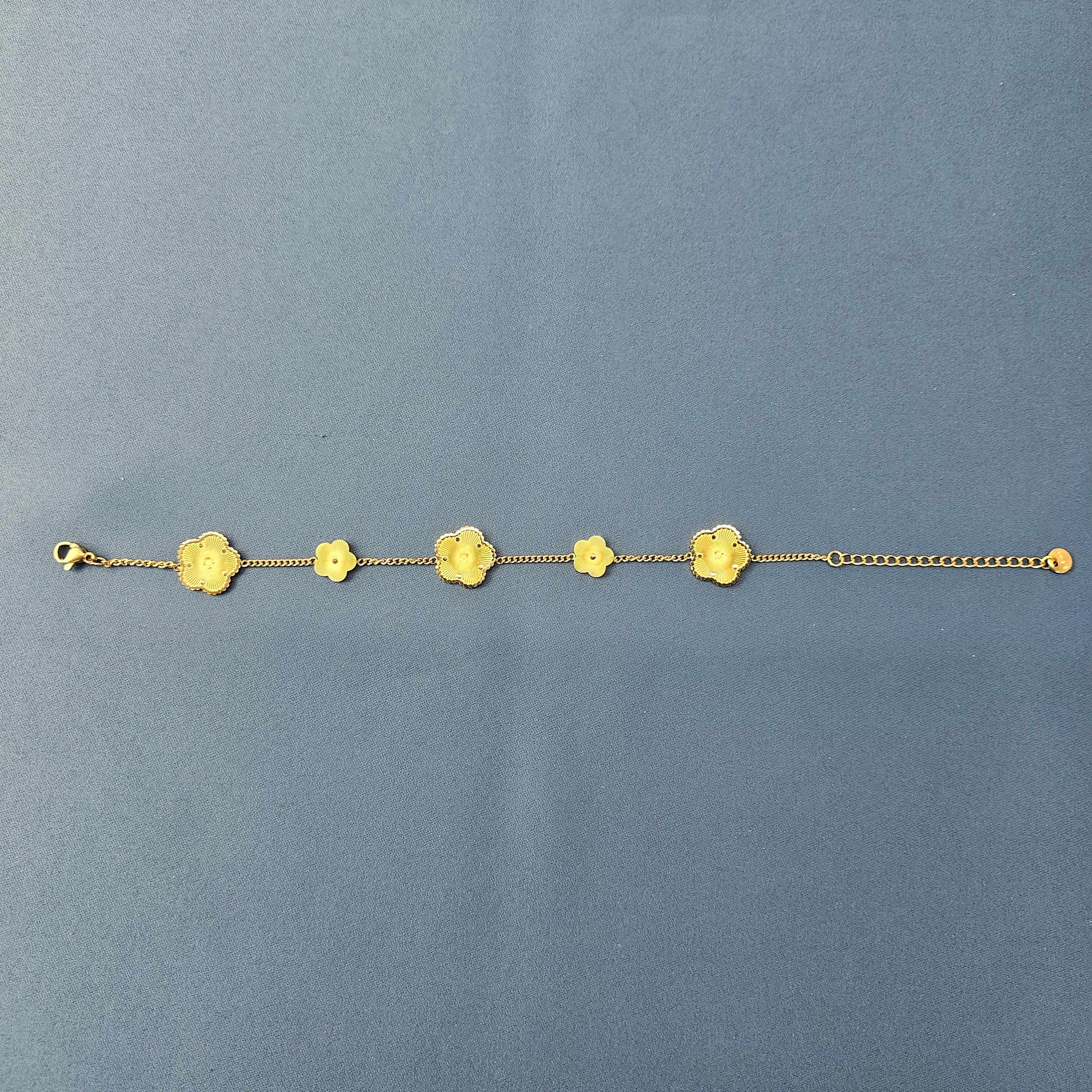 Byzylyk Femrash Çeliku Stainless Steel Ngjyre Gold Women Bracelet