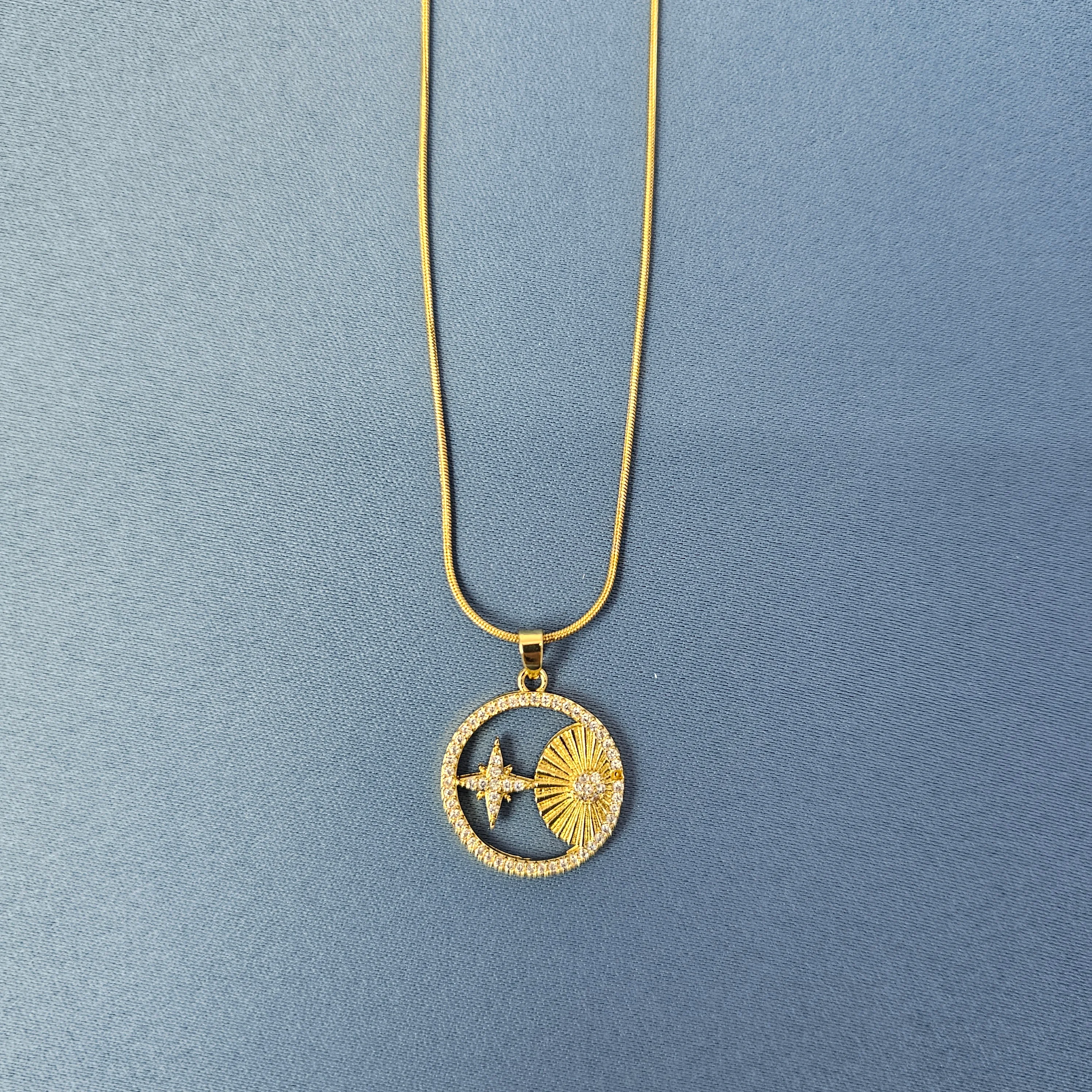 Varese Femrash Çeliku Stainless Steel Ngjyre Gold Women Necklace