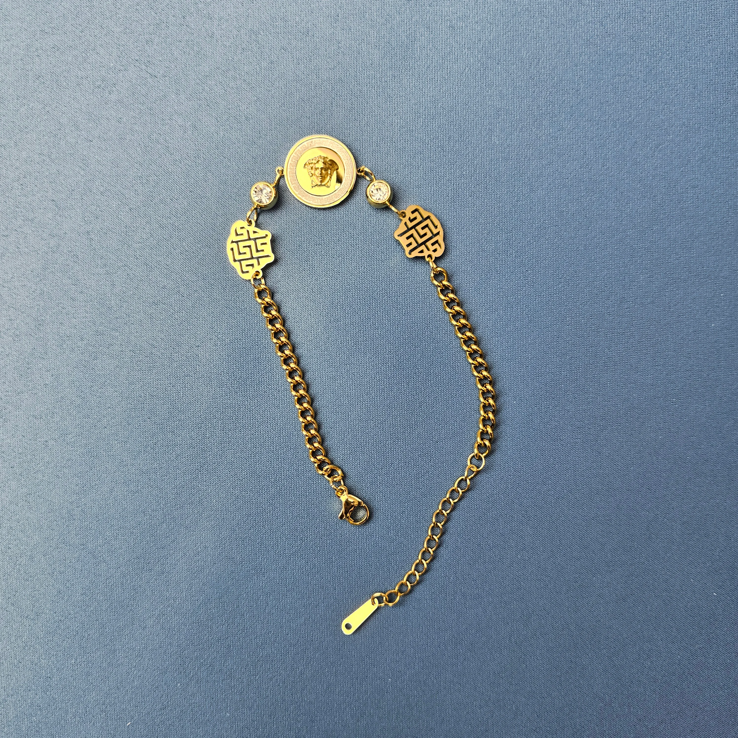 Byzylyk Femrash Çeliku Stainless Steel Ngjyre Gold Women Bracelet