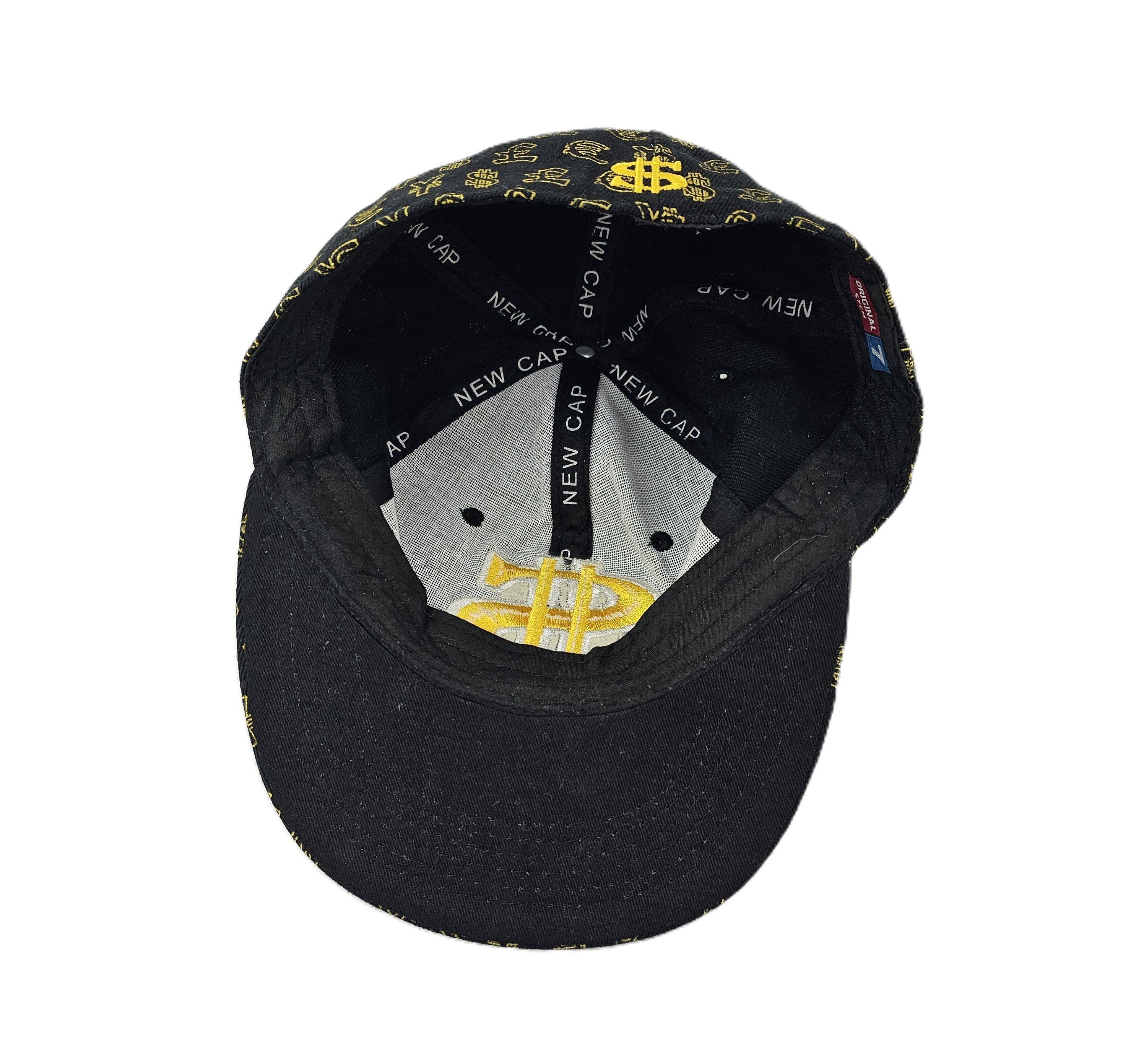 Kapele Meshkujsh Ngjyre e Zeze me Dizajn Gold S.Hand/Hat