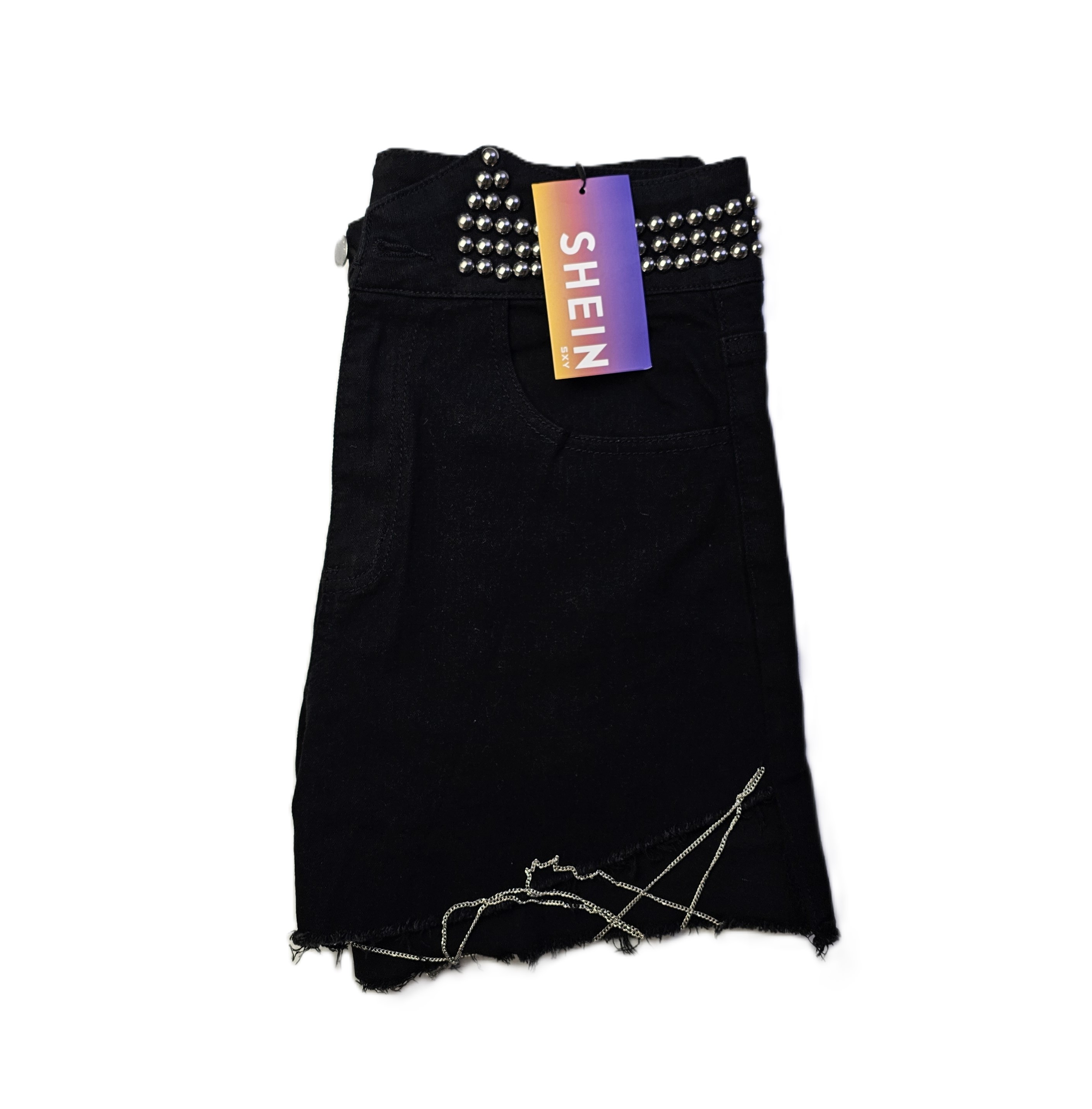 Pantallona te Shkurtra Xhins Shein Ngjyre te Zeza me Zinxhir dhe Topa Metalik Outlet/Shorts