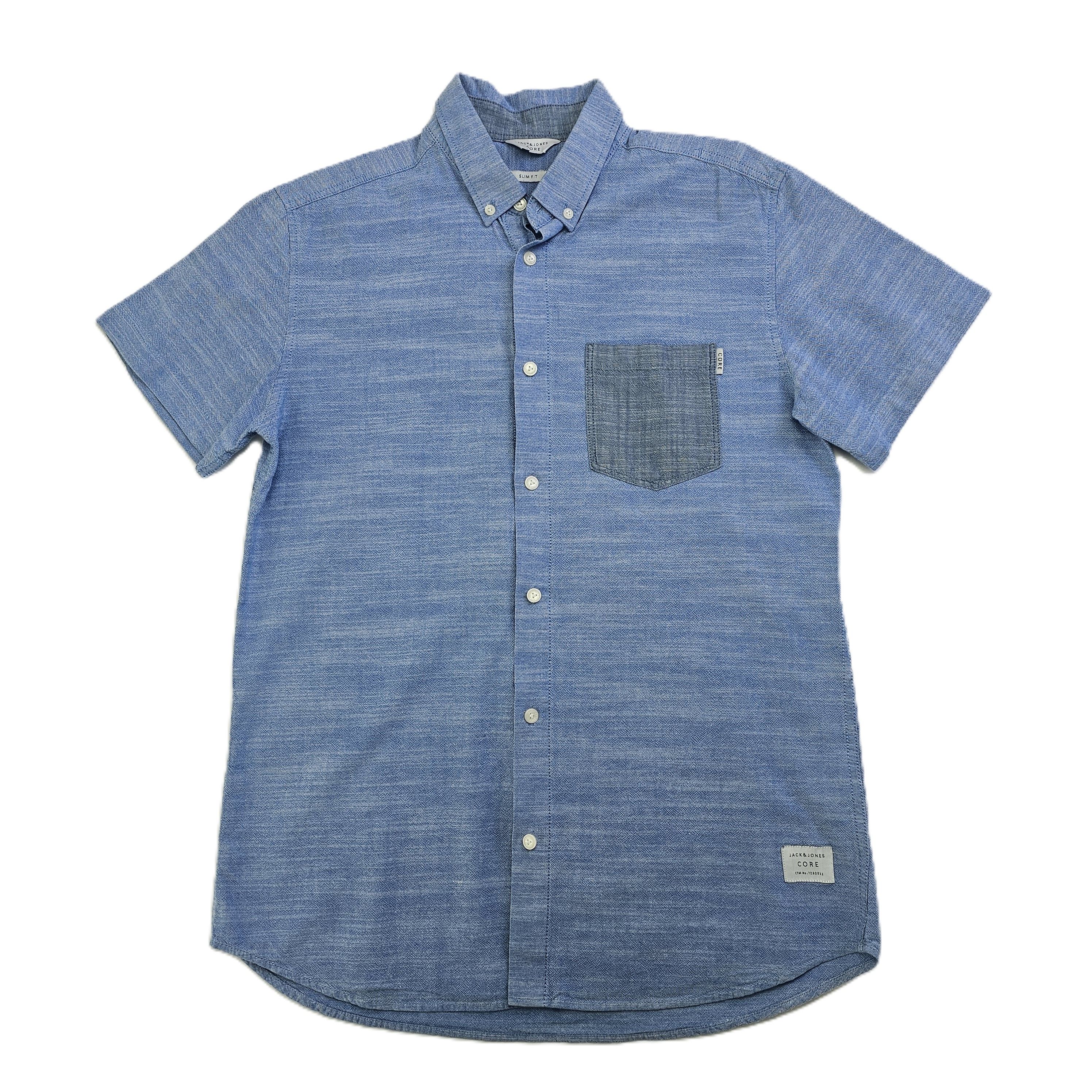 Kemishe Meshkujsh Jack&Jones Core Ngjyre Blu me Detaj Gri Tek Xhepi dhe Jaka S.Hand