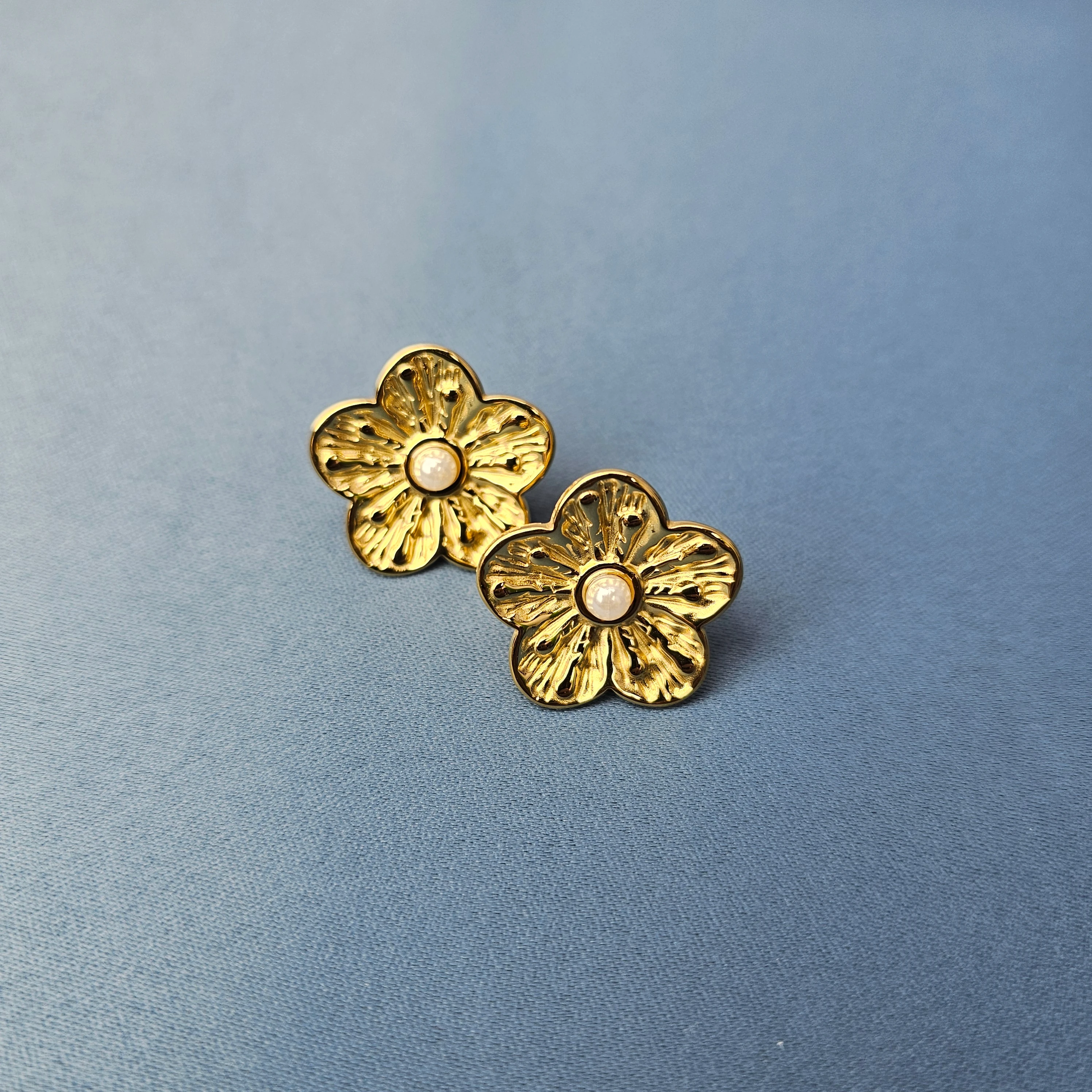 Vathe Femrash Çeliku M14 Stainless Steel Ngjyre Gold Women Earrings