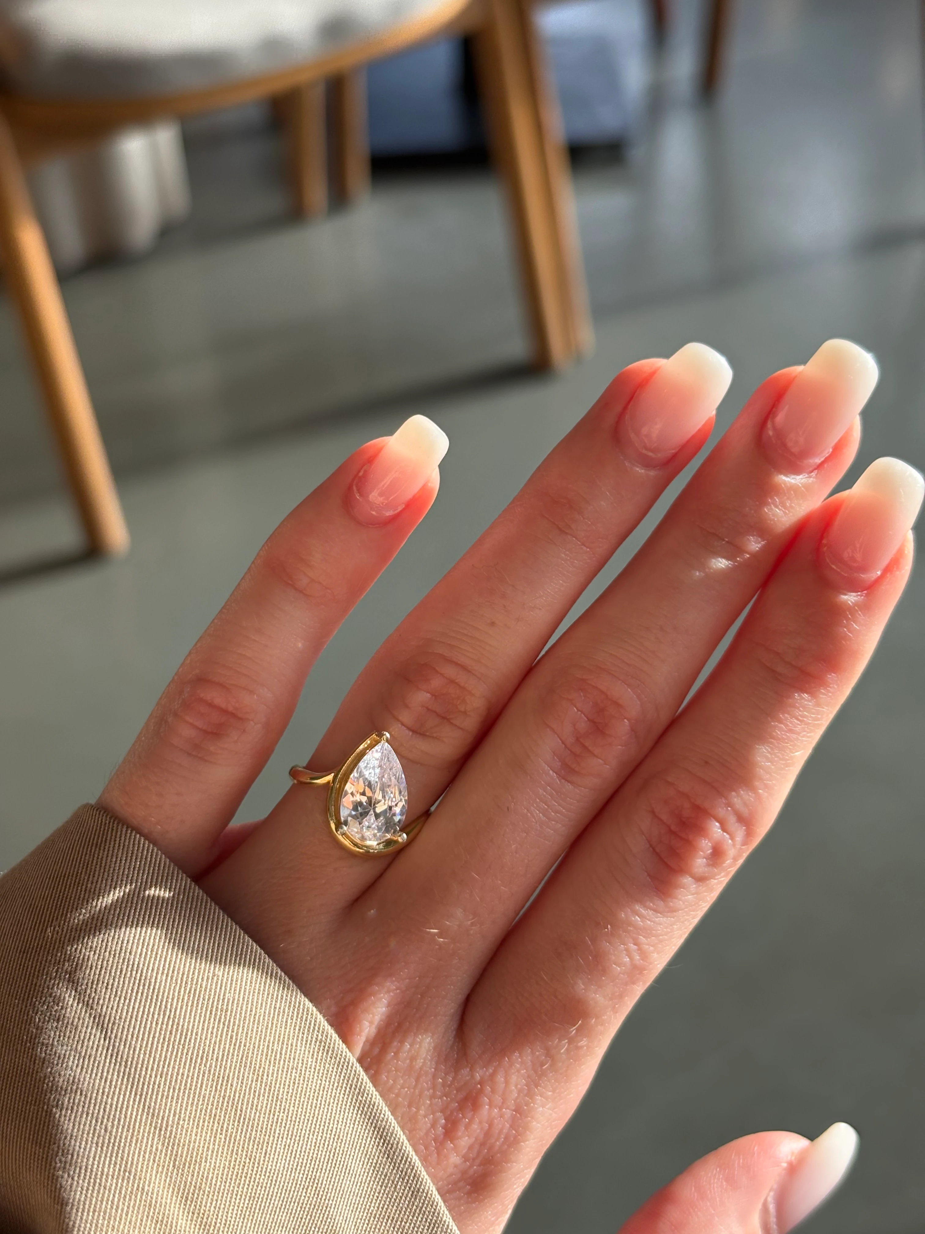 925 | Damla Taş Dikey Dalga Yüzük