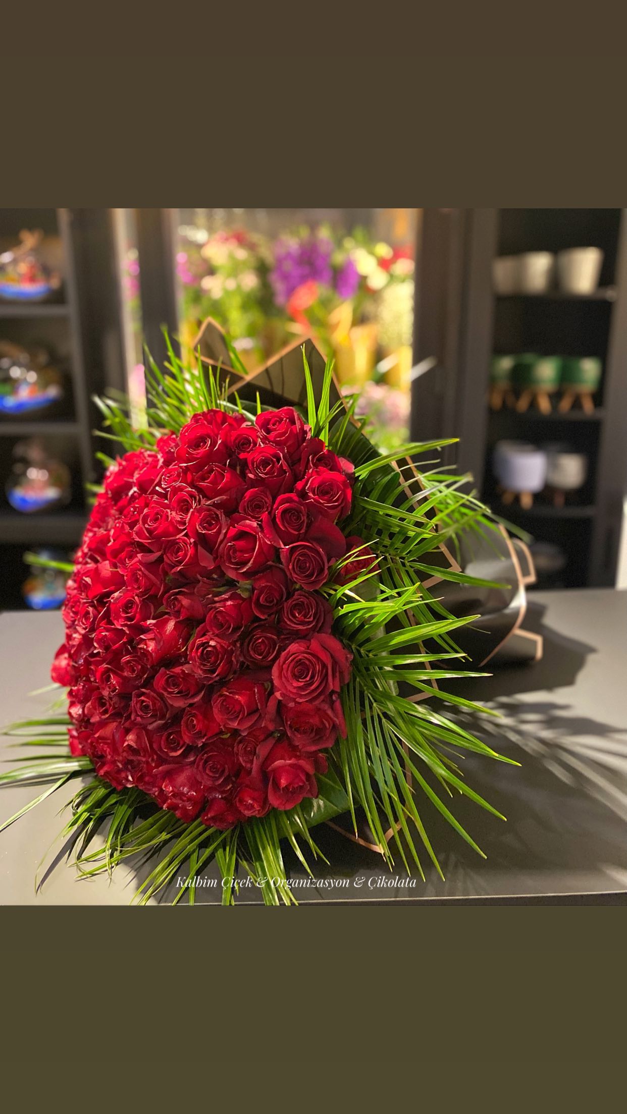 101 Adet Canlı Kırmızı Gül Kız İsteme Buketi
