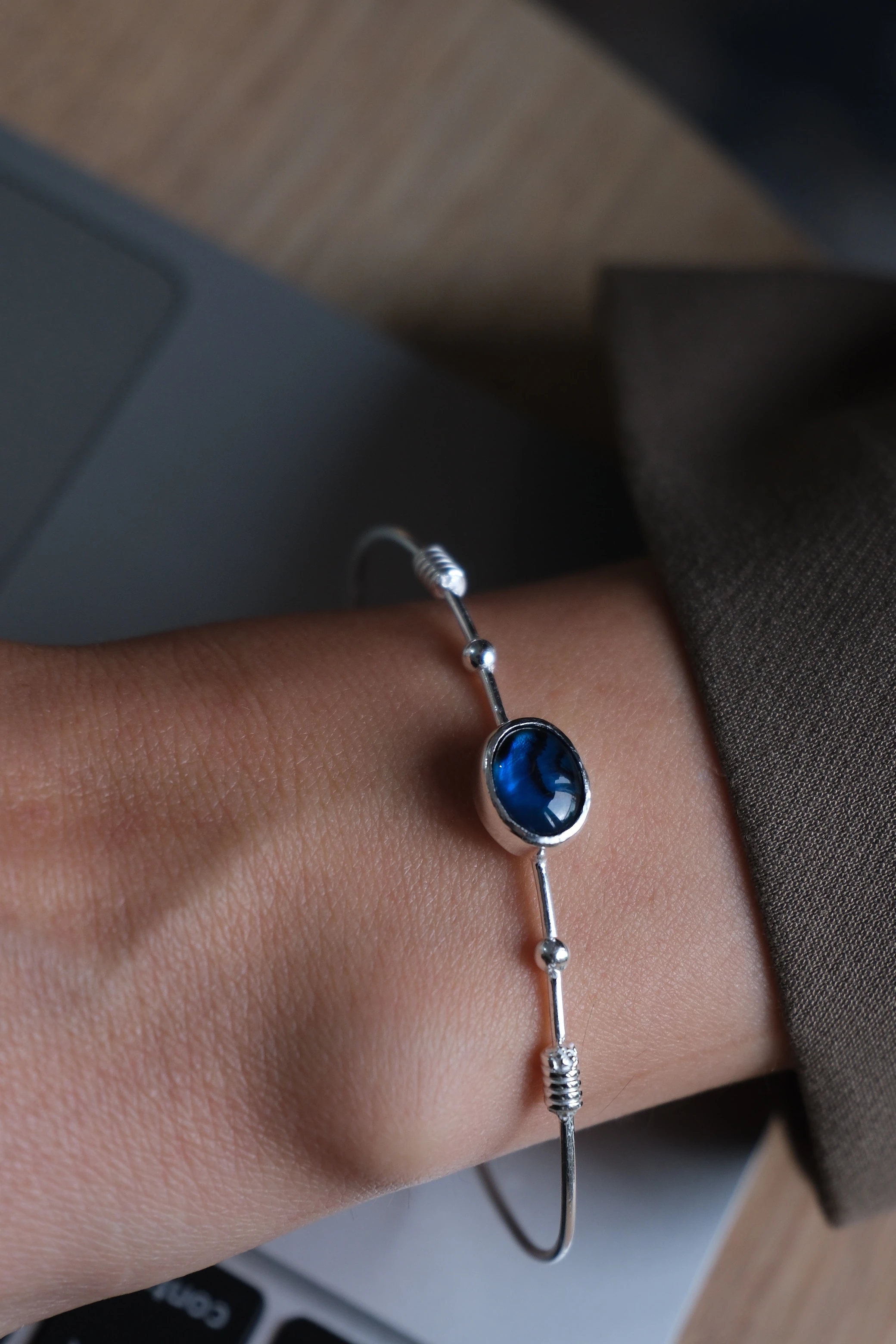 mavi sedef kelepçe bileklik