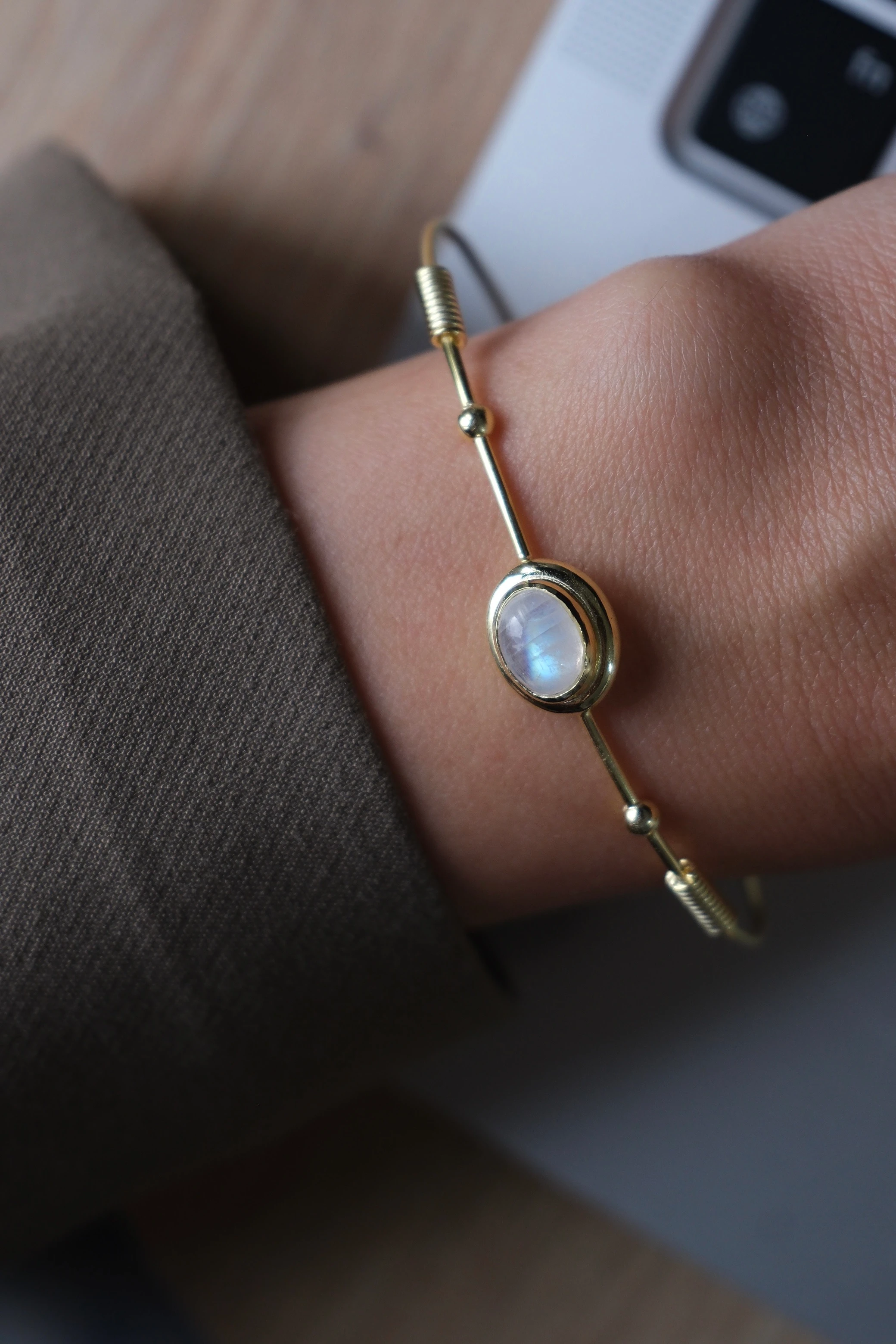 aytaşı kelepçe bileklik (gold)