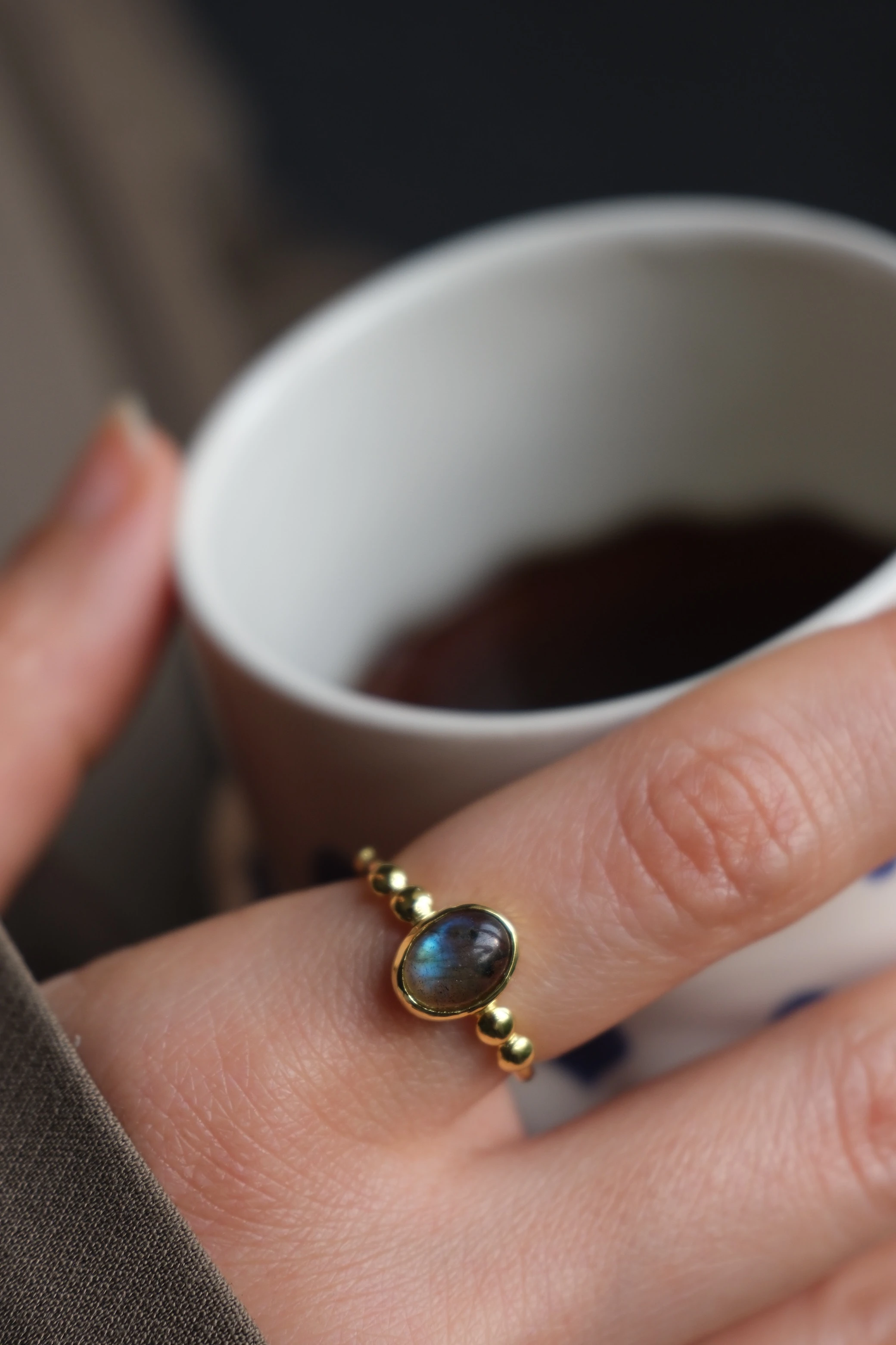 labradorit ‘daisy’ yüzük (gold)