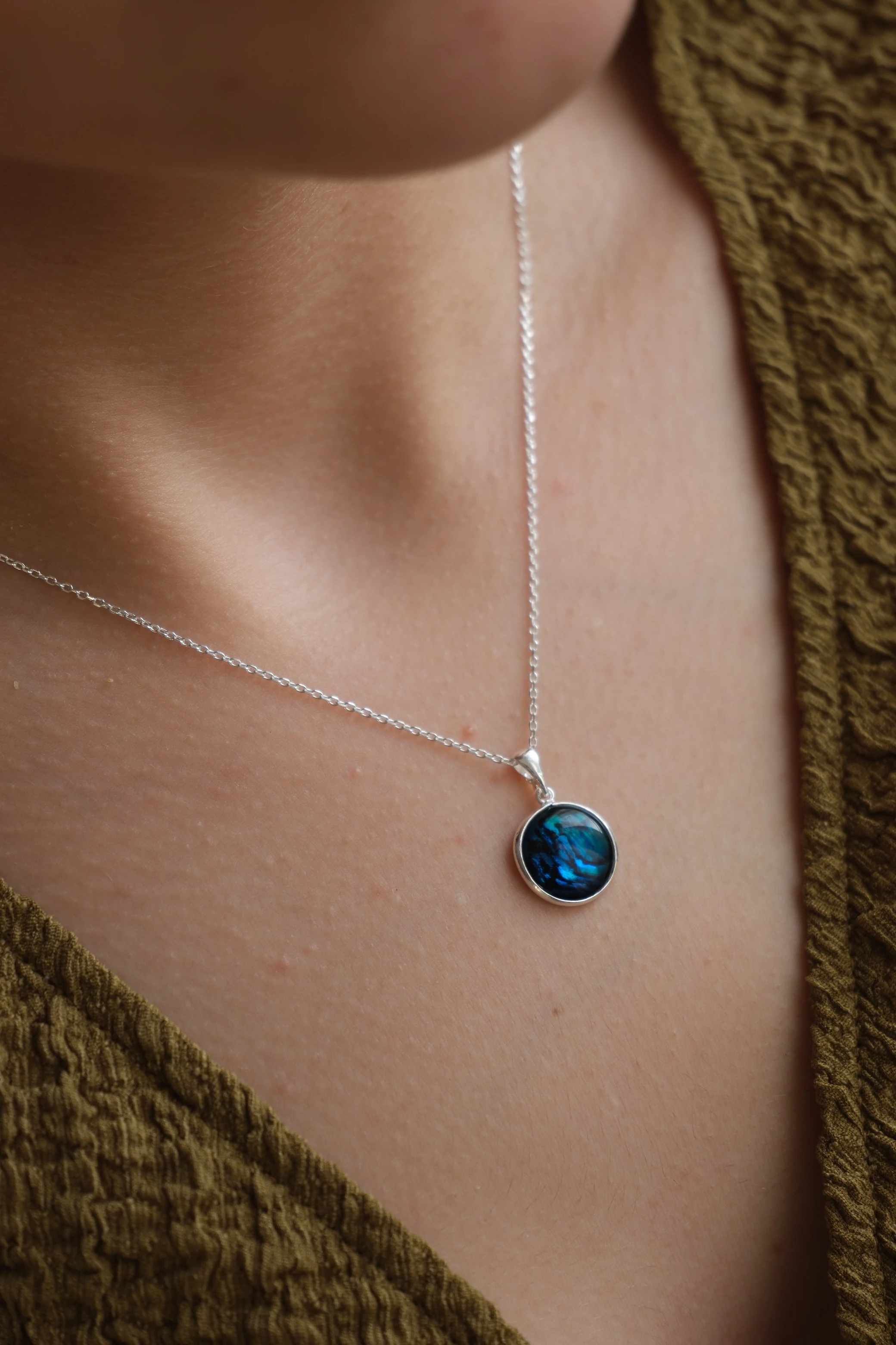 mavi sedef ‘round’ kolye