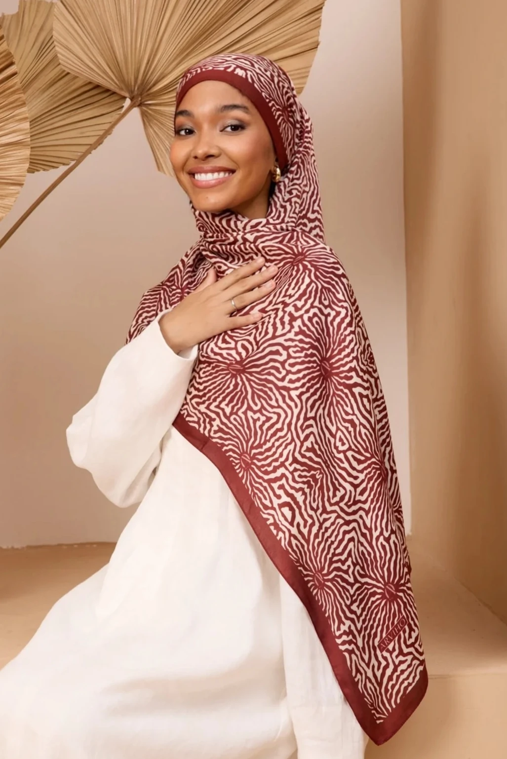 Lovury İpeksi Şal Monogram Desen