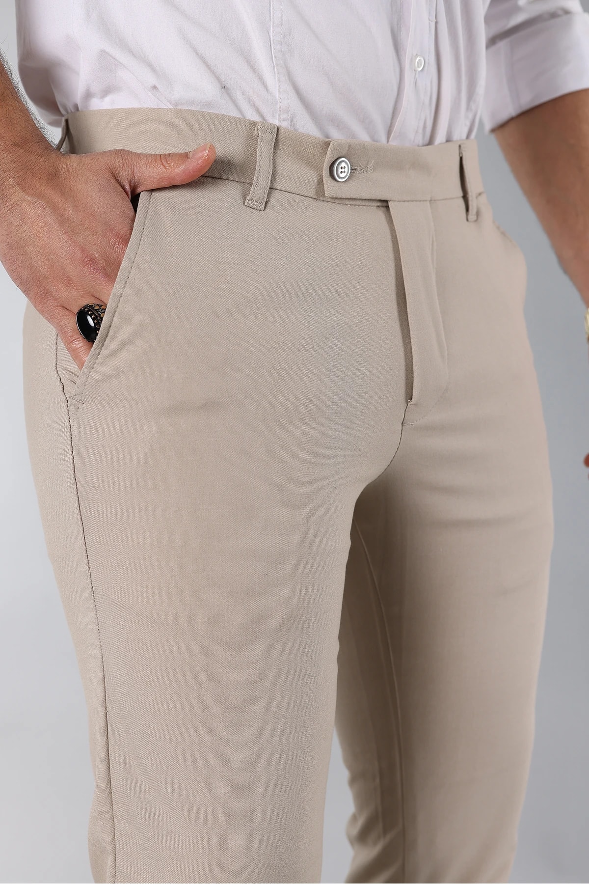 Erkek Dar Kesim Kaliteli Esnek Likralı Bilek Boy Kumaş Pantolon Krem