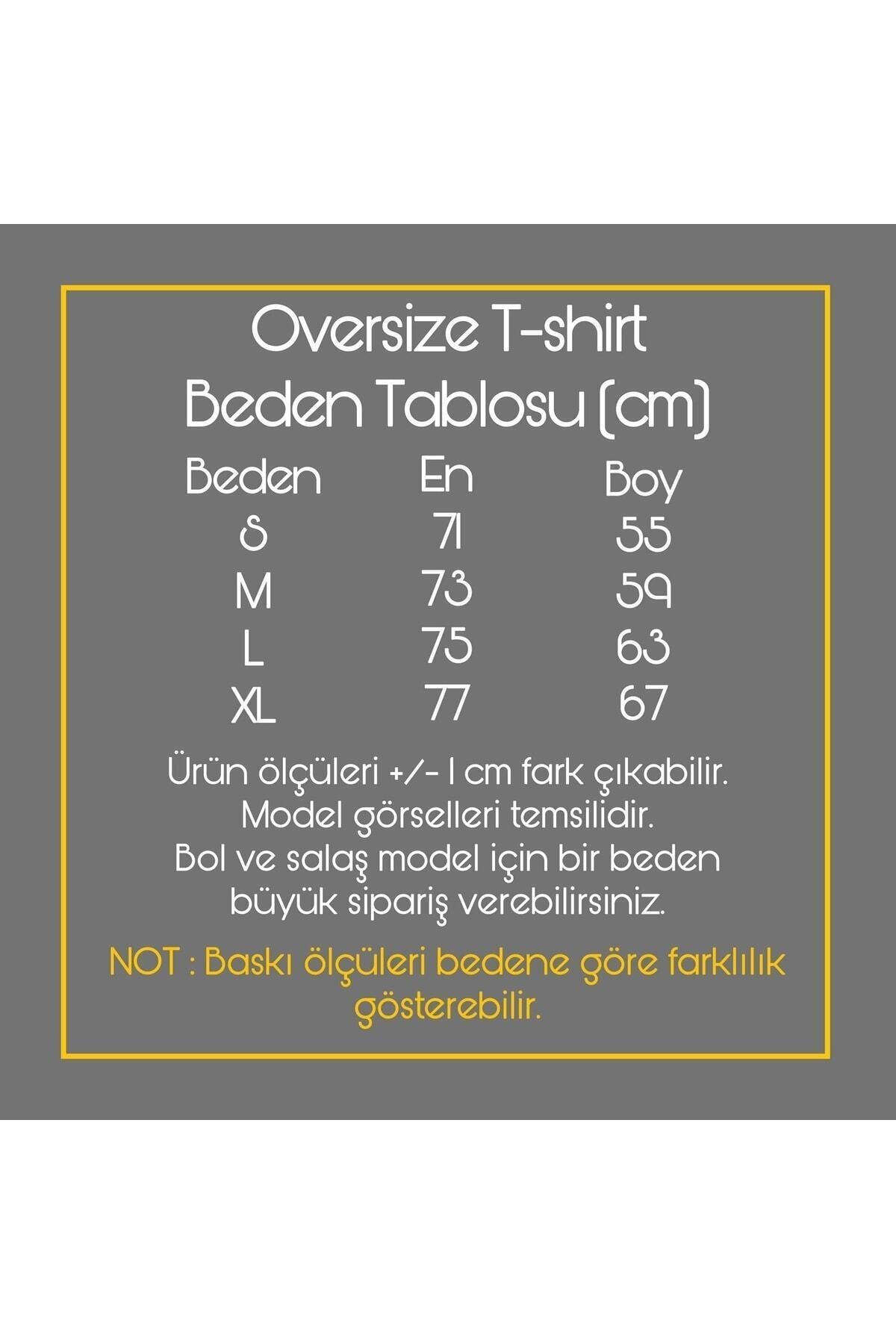 Kadın Sevimli Minik Kedi Baskılı Tişört