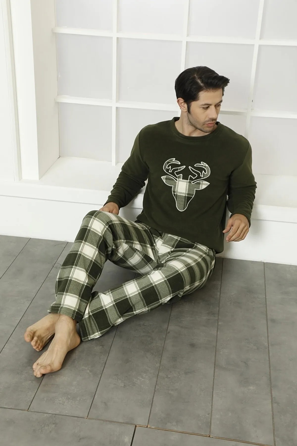 Erkek Geyik Detaylı Wellsoft Polar Pijama Takımı