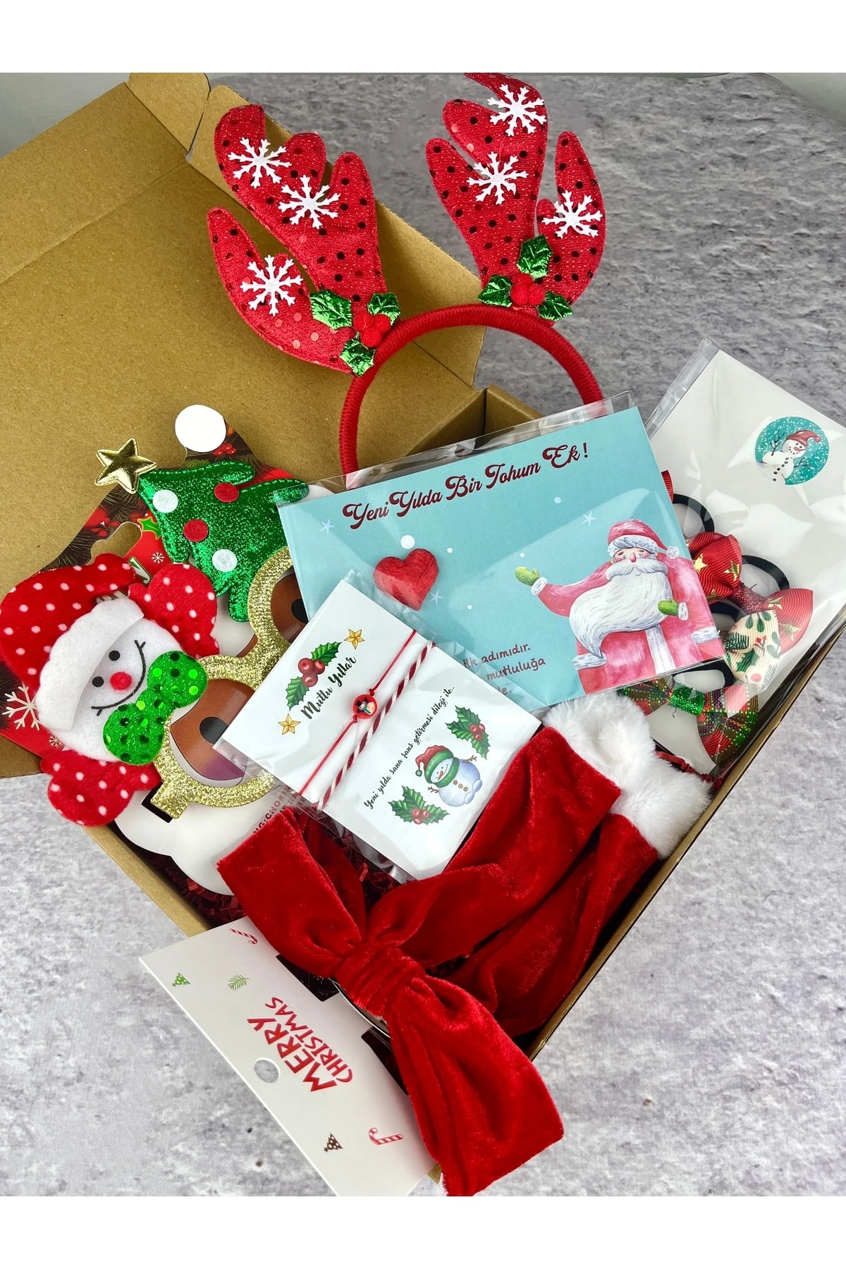 Yılbaşı Hediye Kutusu Yeniyıl Hediyesi