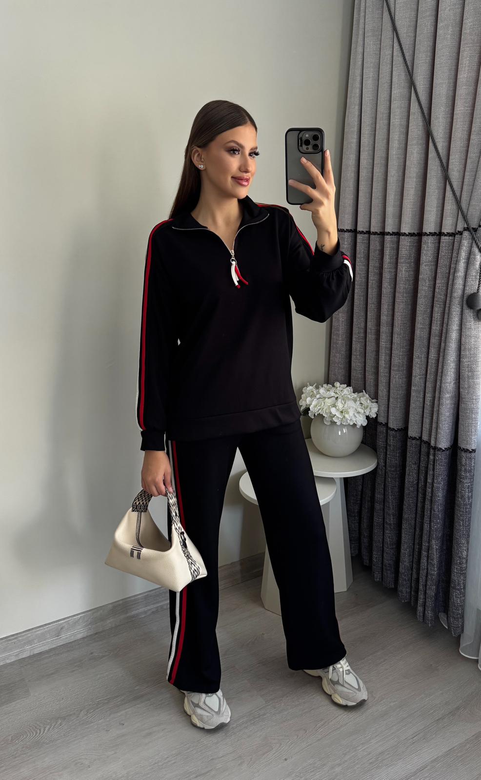 Şeritli Püskül Takım