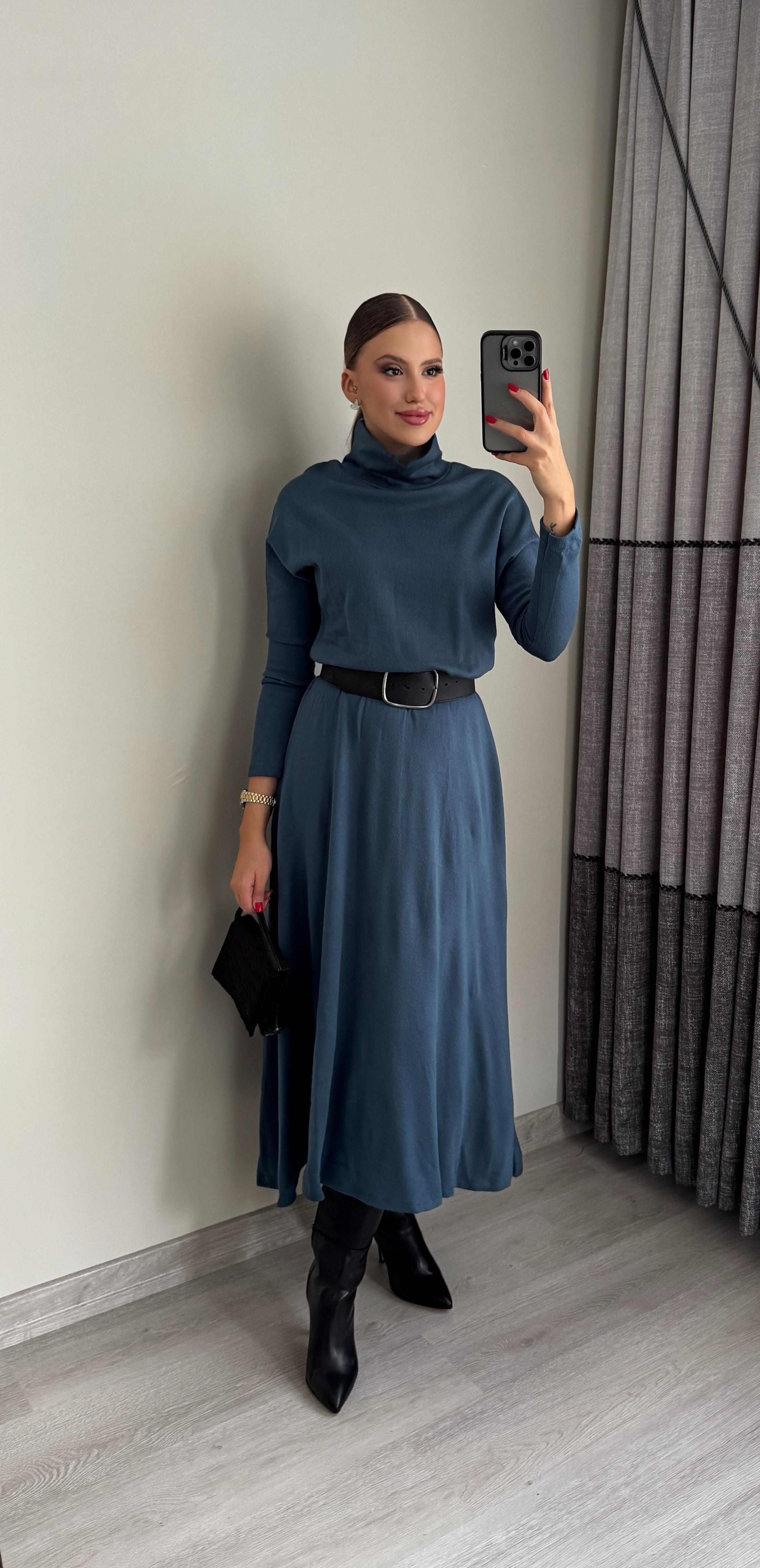 Maxi Balıkçı Yaka Kemerli Triko Elbise