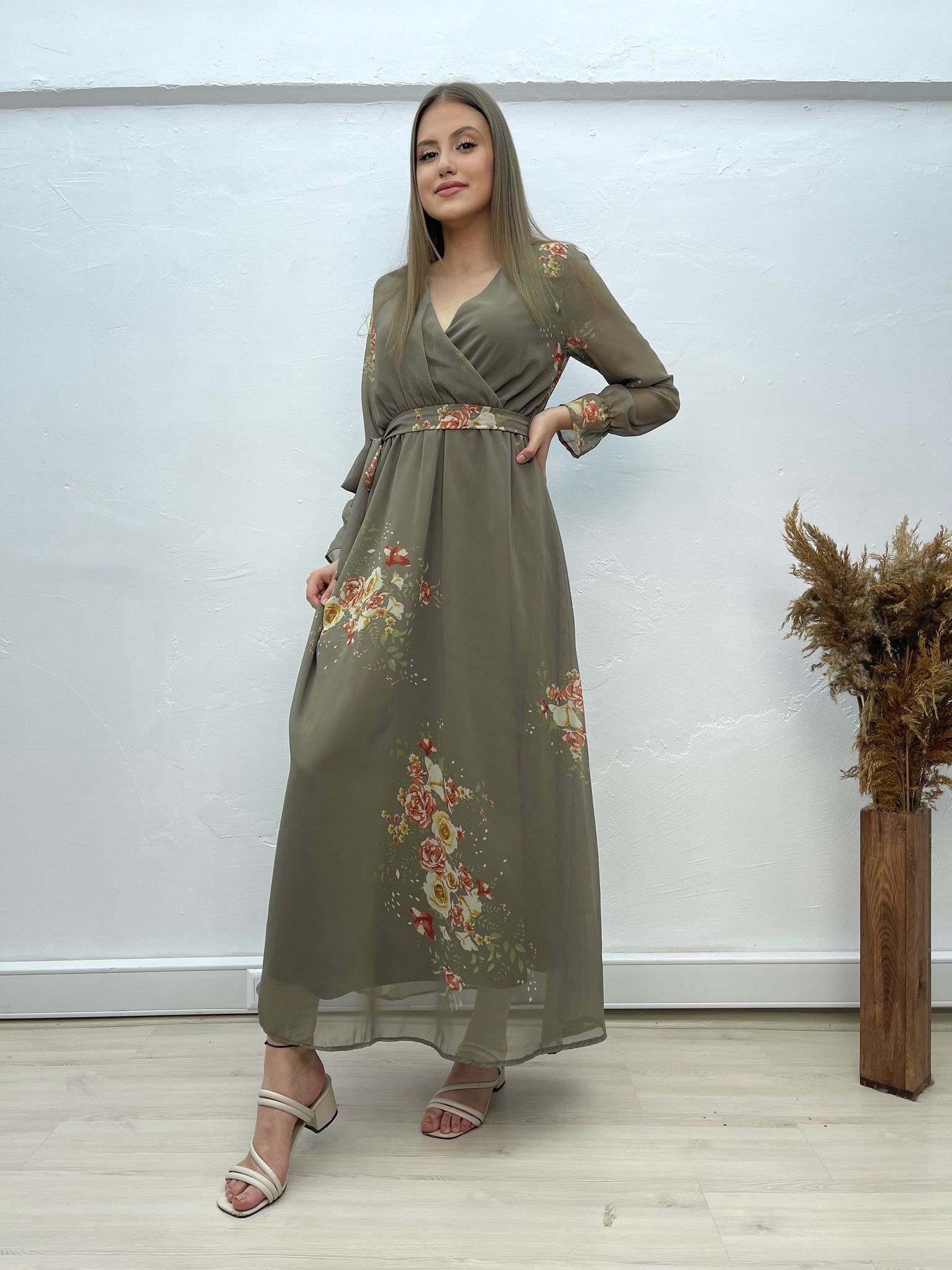 Uzun Astarlı Şifon Çiçekli Elbise - Haki