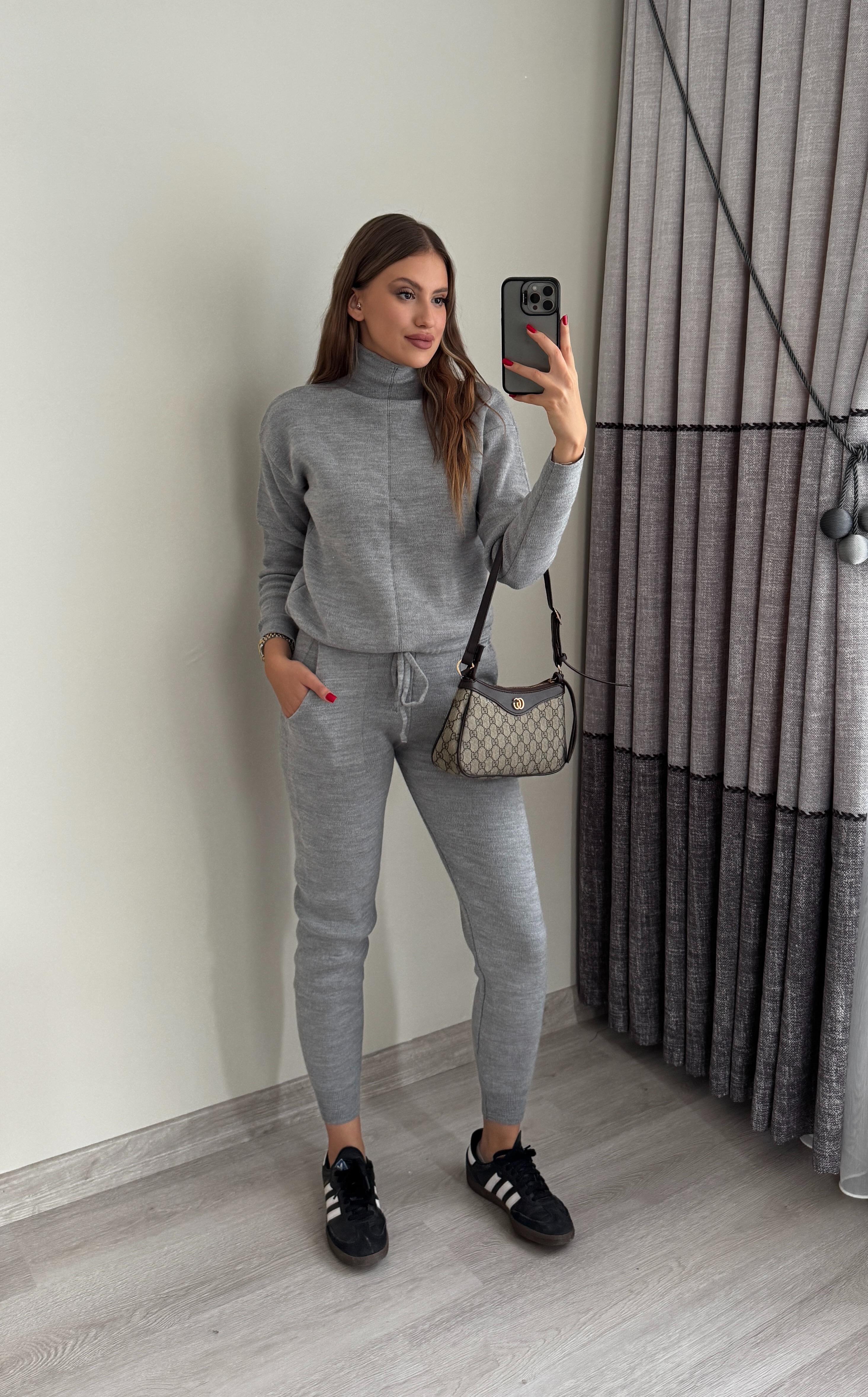 Bağcıklı Triko Takım