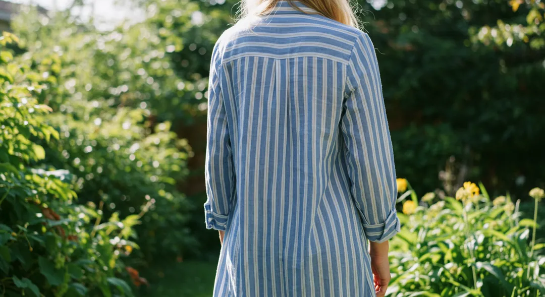 Çizgili Midi Boy Gömlek Elbise: Kokosh ile Stilinizi Yansıtan Zamansız Zarafet