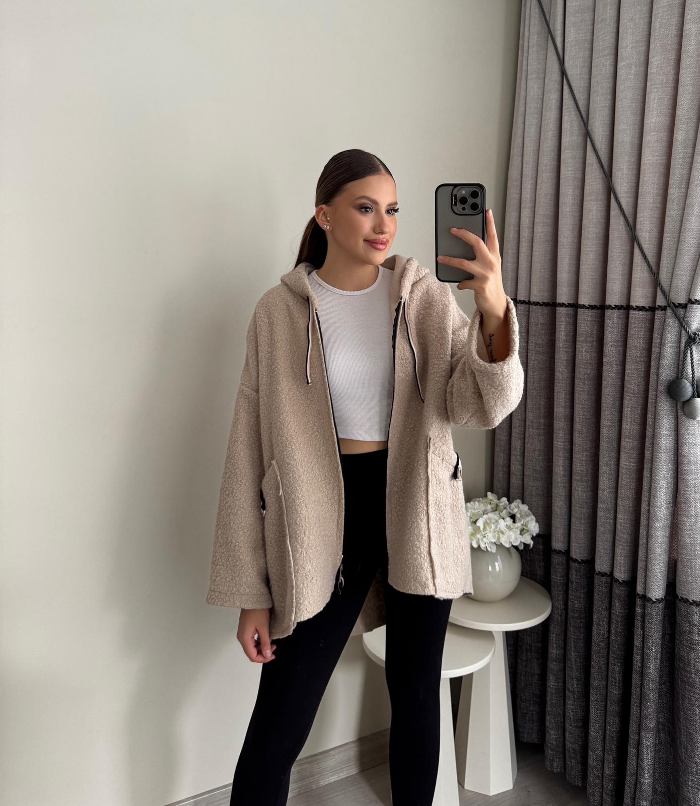 Peluş İp Detay Kaban