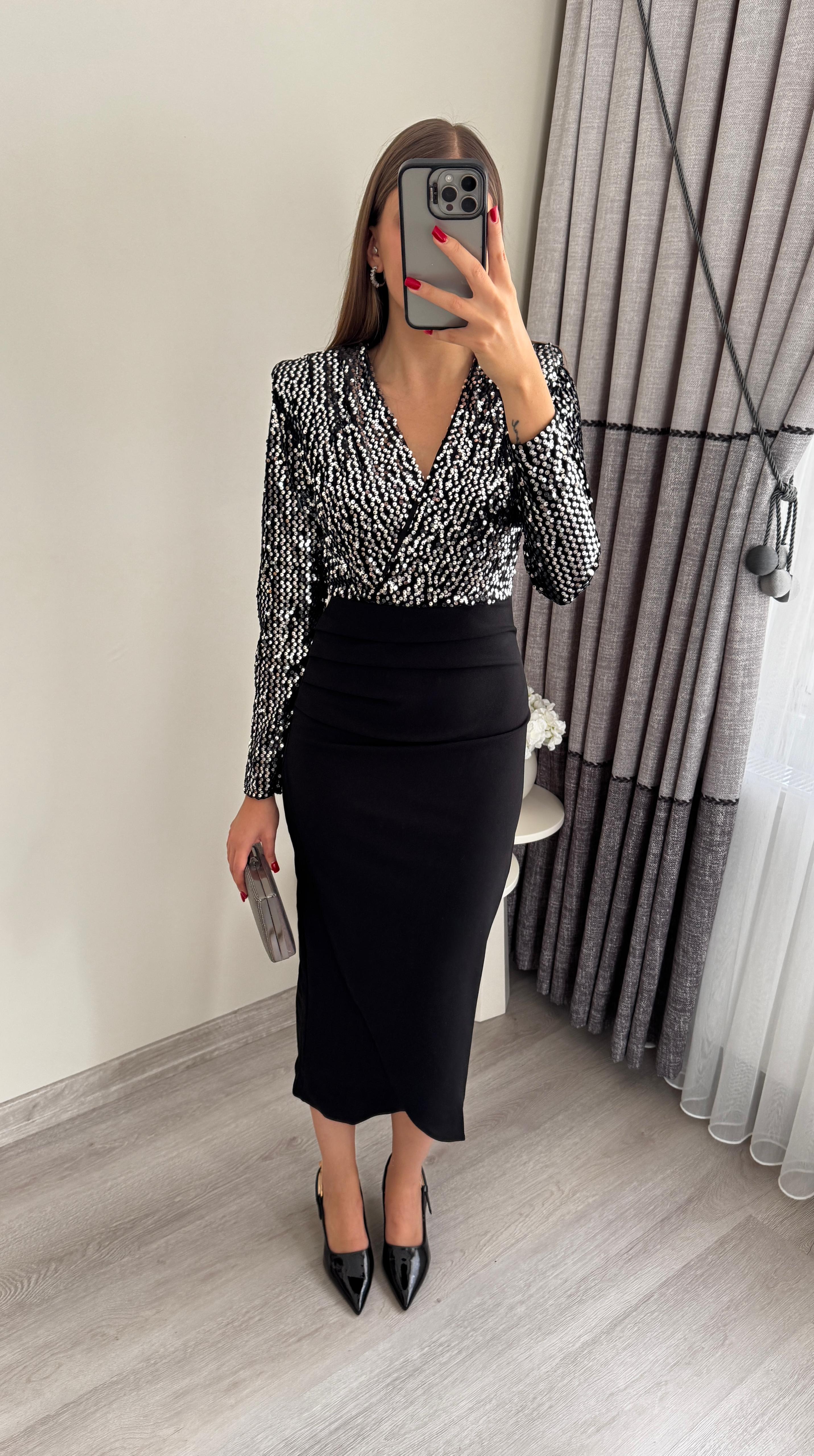 Payet Detay Kalem Elbise