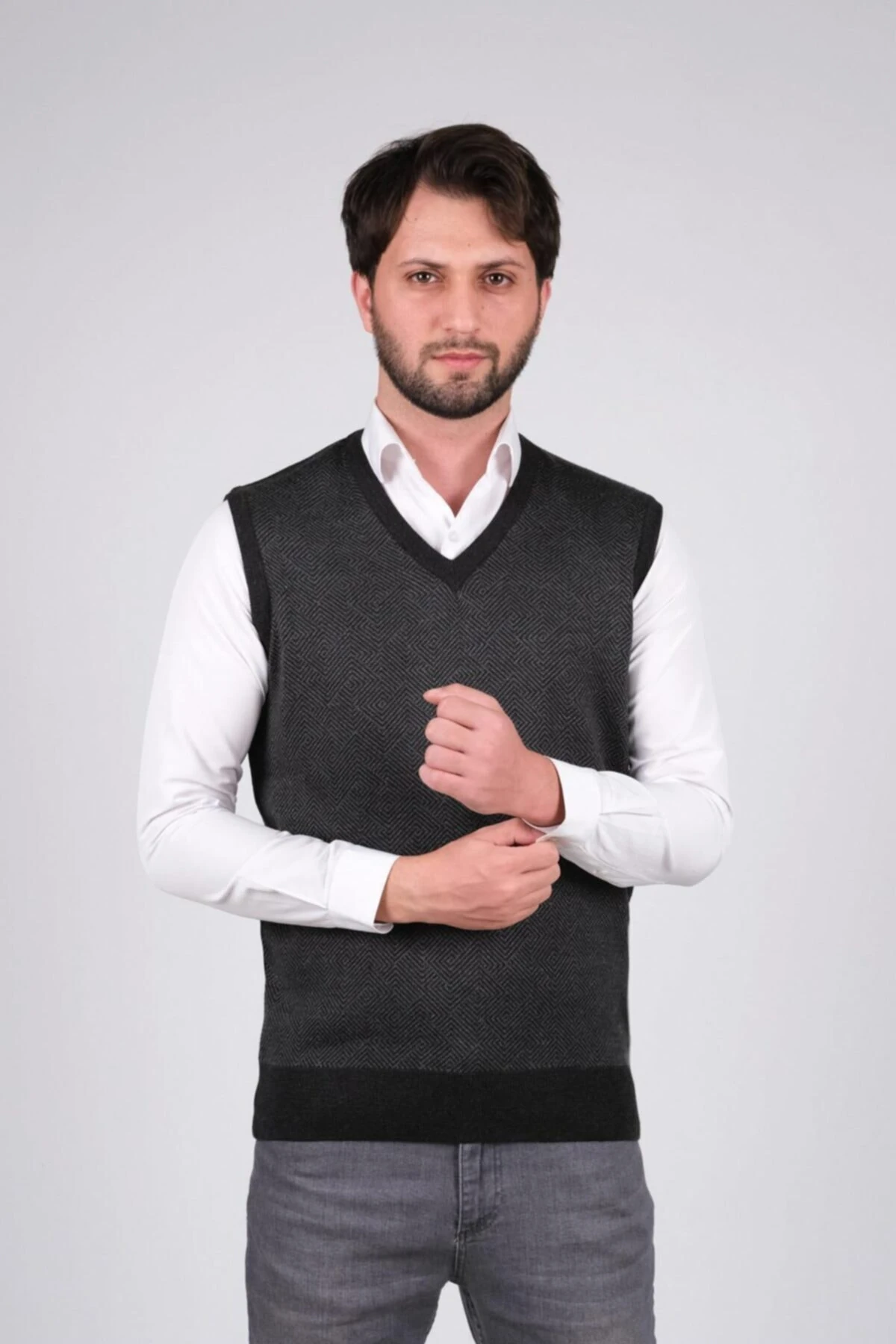 Erkek V Yaka Triko Süveter Desenli Bel Lastikli Dokuma Çelik Örgü