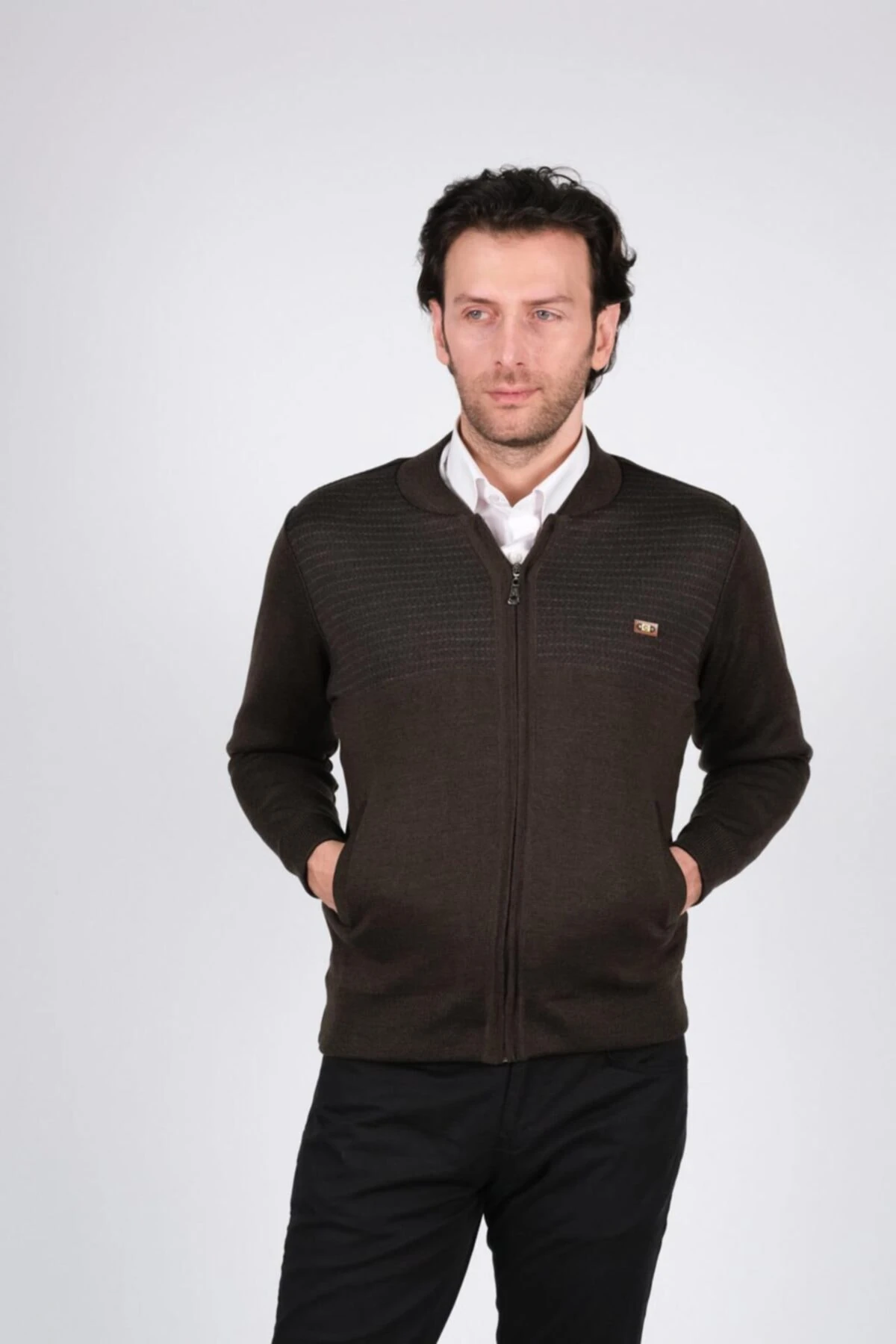 Erkek Hakim Yaka Astarlı Triko Mont Fermuarlı Desenli Kol Ve Bel Lastikli Çelik Örgü