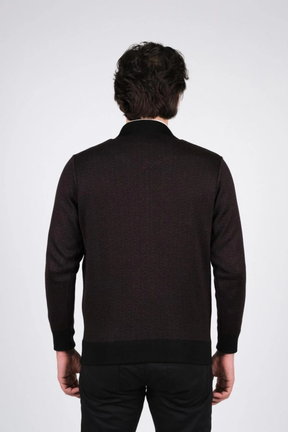 Erkek Hakim Yaka Astarlı Triko Mont Fermuarlı Desenli Kol Ve Bel Lastikli Çelik Örgü