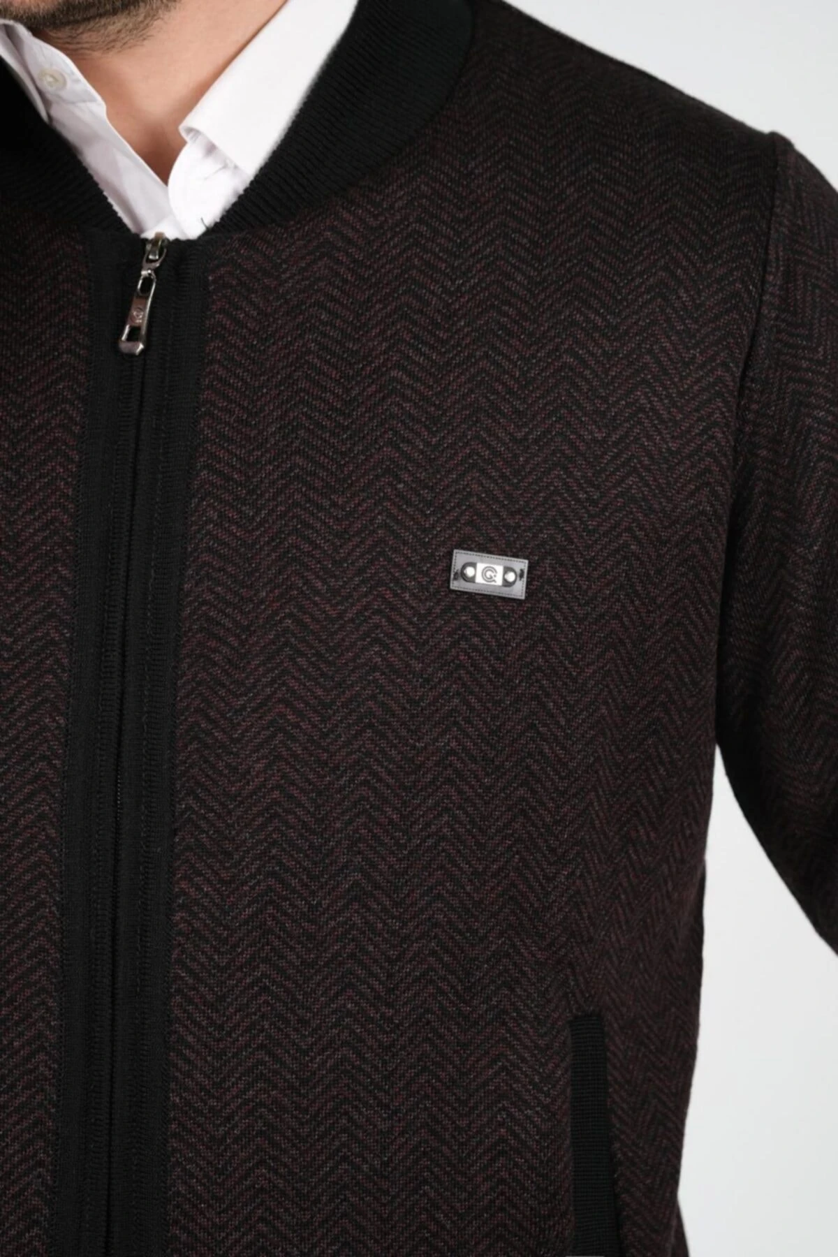 Erkek Hakim Yaka Astarlı Triko Mont Fermuarlı Desenli Kol Ve Bel Lastikli Çelik Örgü