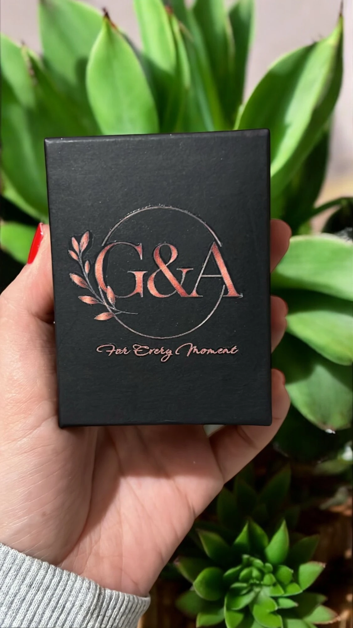 14K Altın 0.01ct Pırlantalı Kalp Kırmızı İpli Bileklik