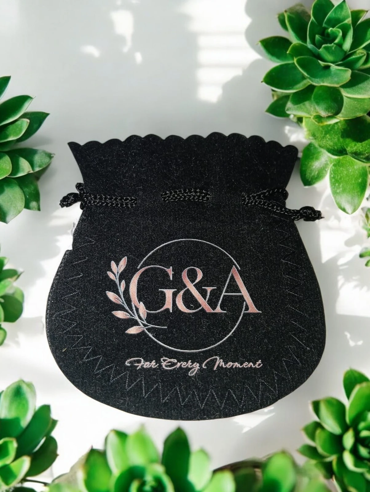 925 Ayar Gümüş 0.01ct Pırlanta Taşlı Kalpli Yonca Kolye