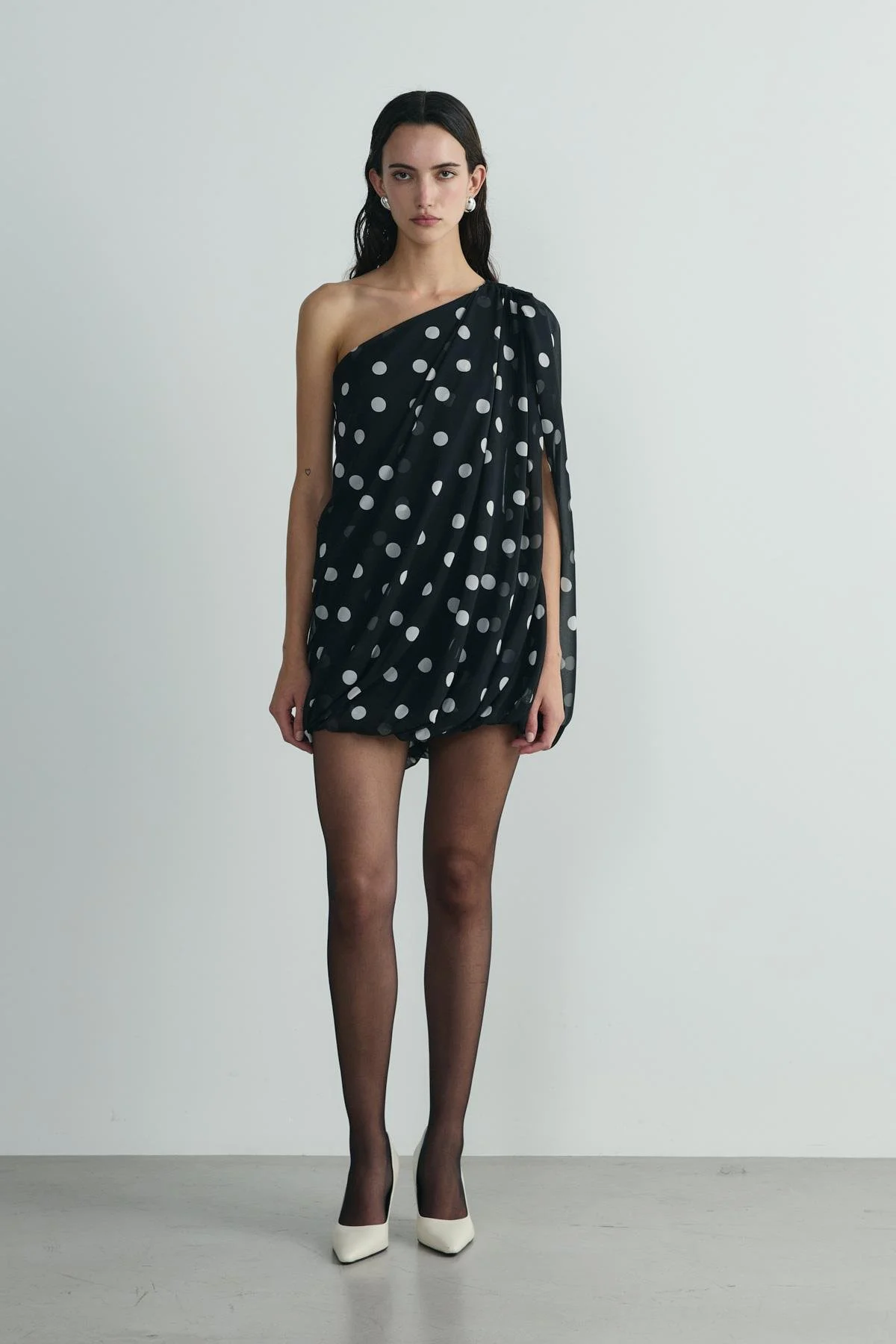 Siyah Puantiyeli Mini Balon Elbise