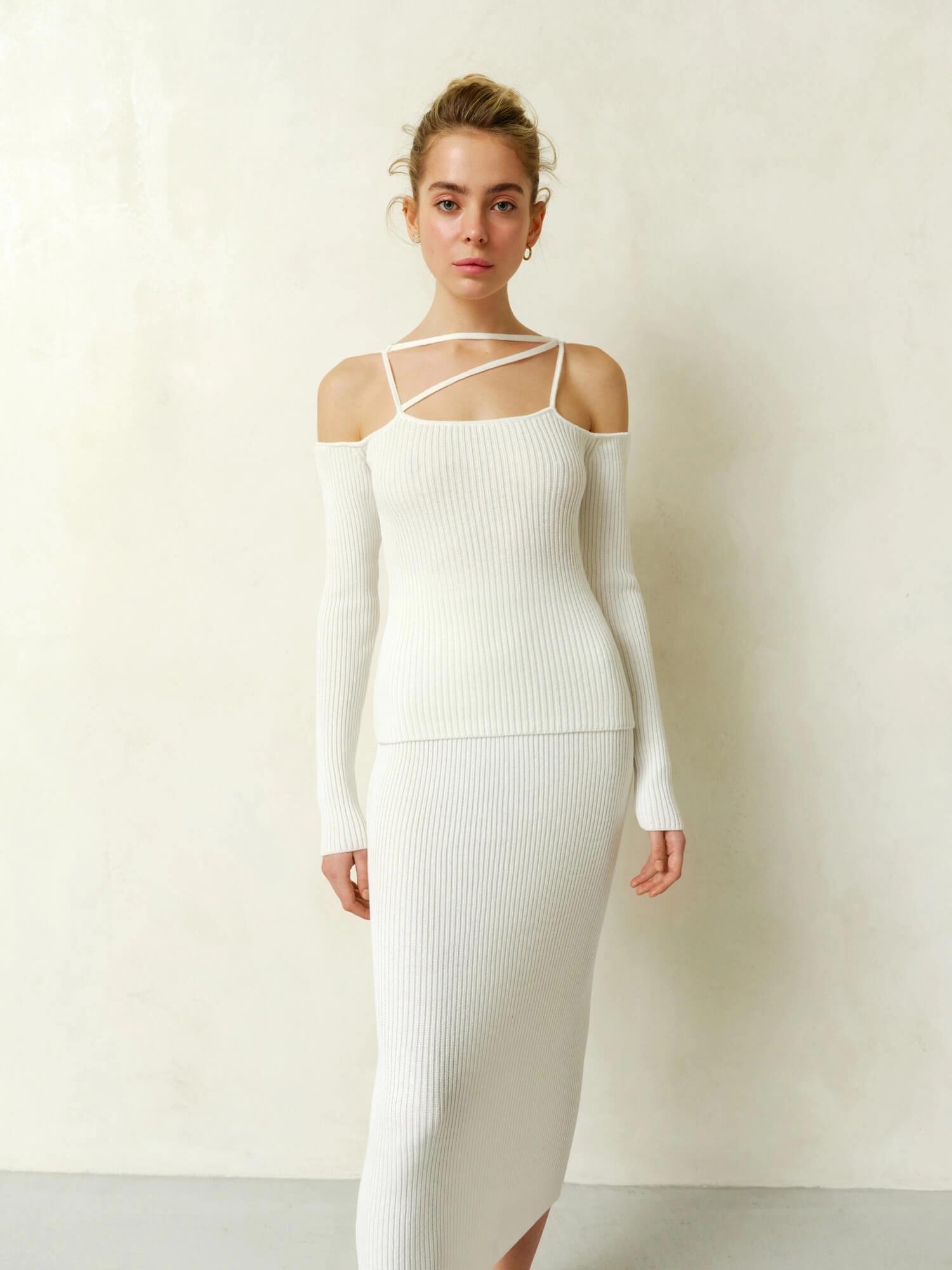 Suit top with open shoulders and midi skirt in elastic Open-Tempo milk