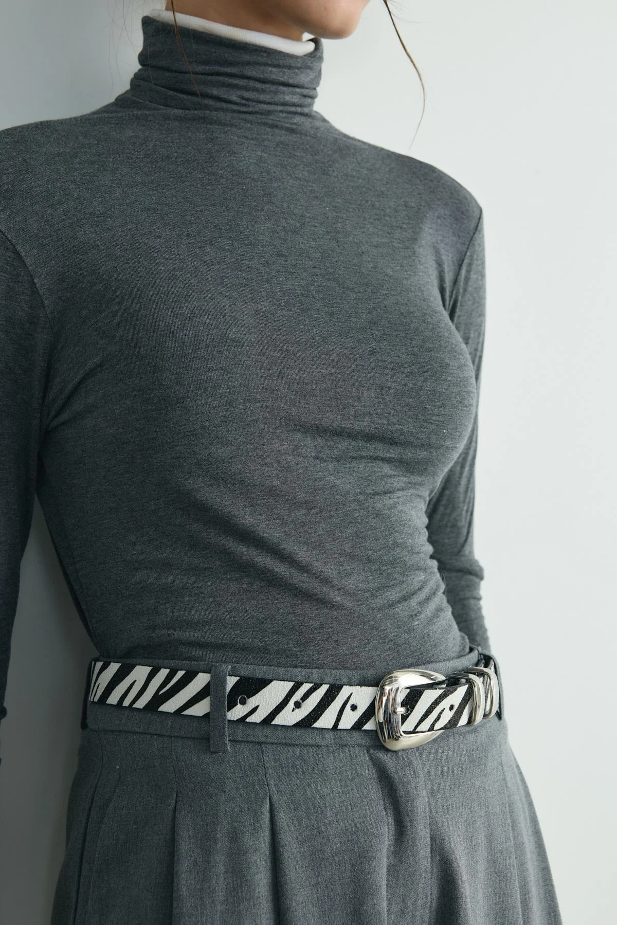 Beyaz Zebra Desenli Kemer