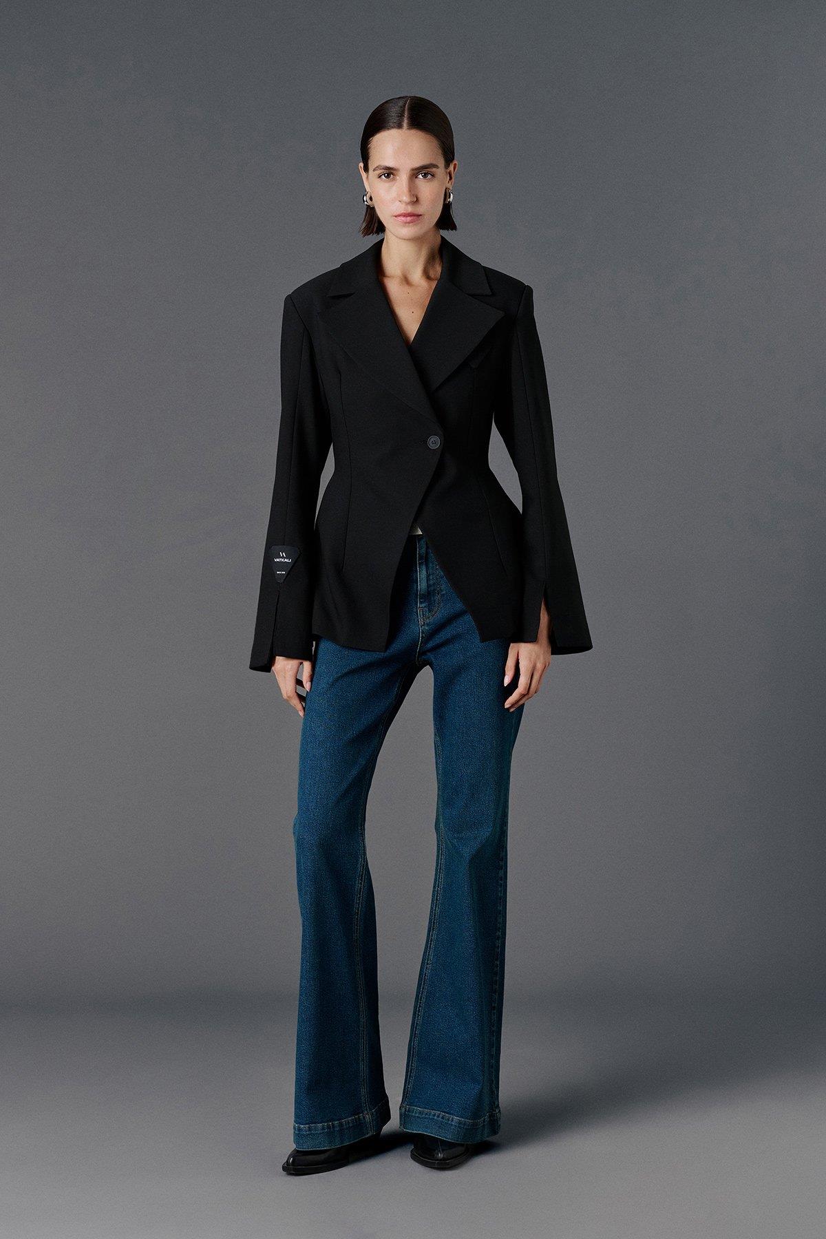 Kruvaze vücuda oturan blazer - Premium Collection siyah
