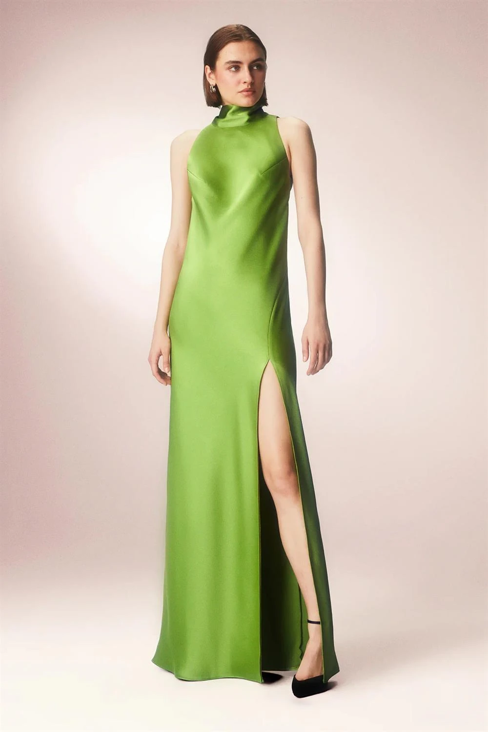 HALTER YAKA YIRTMAÇLI UZUN SATEN ELBİSE YEŞİL