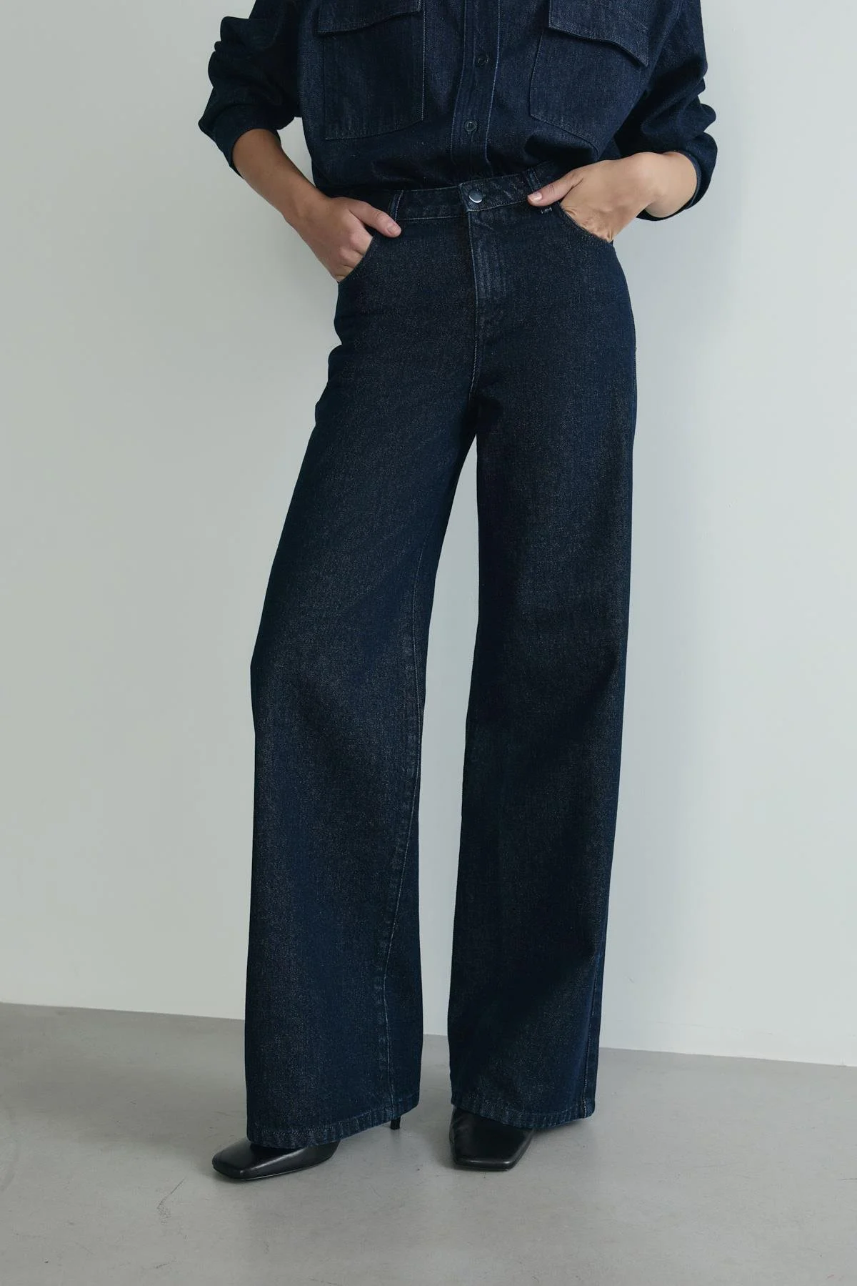 88 Wide Leg Jean