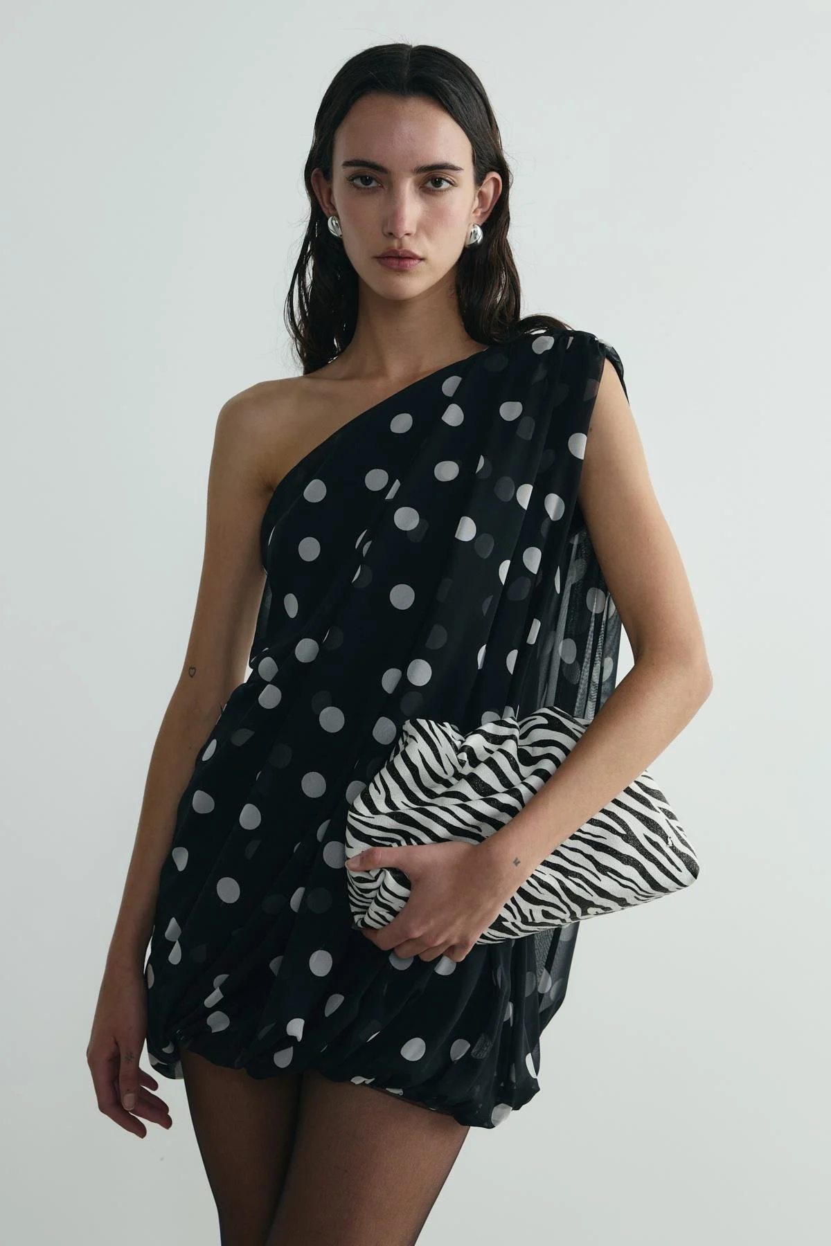 Siyah Puantiyeli Mini Balon Elbise