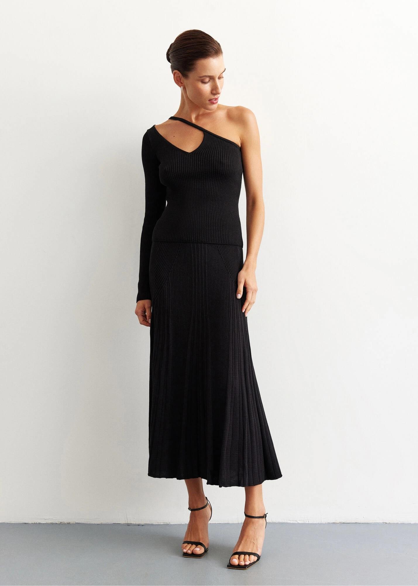 One-shoulder top suit with A-line midi skirt Ariel black