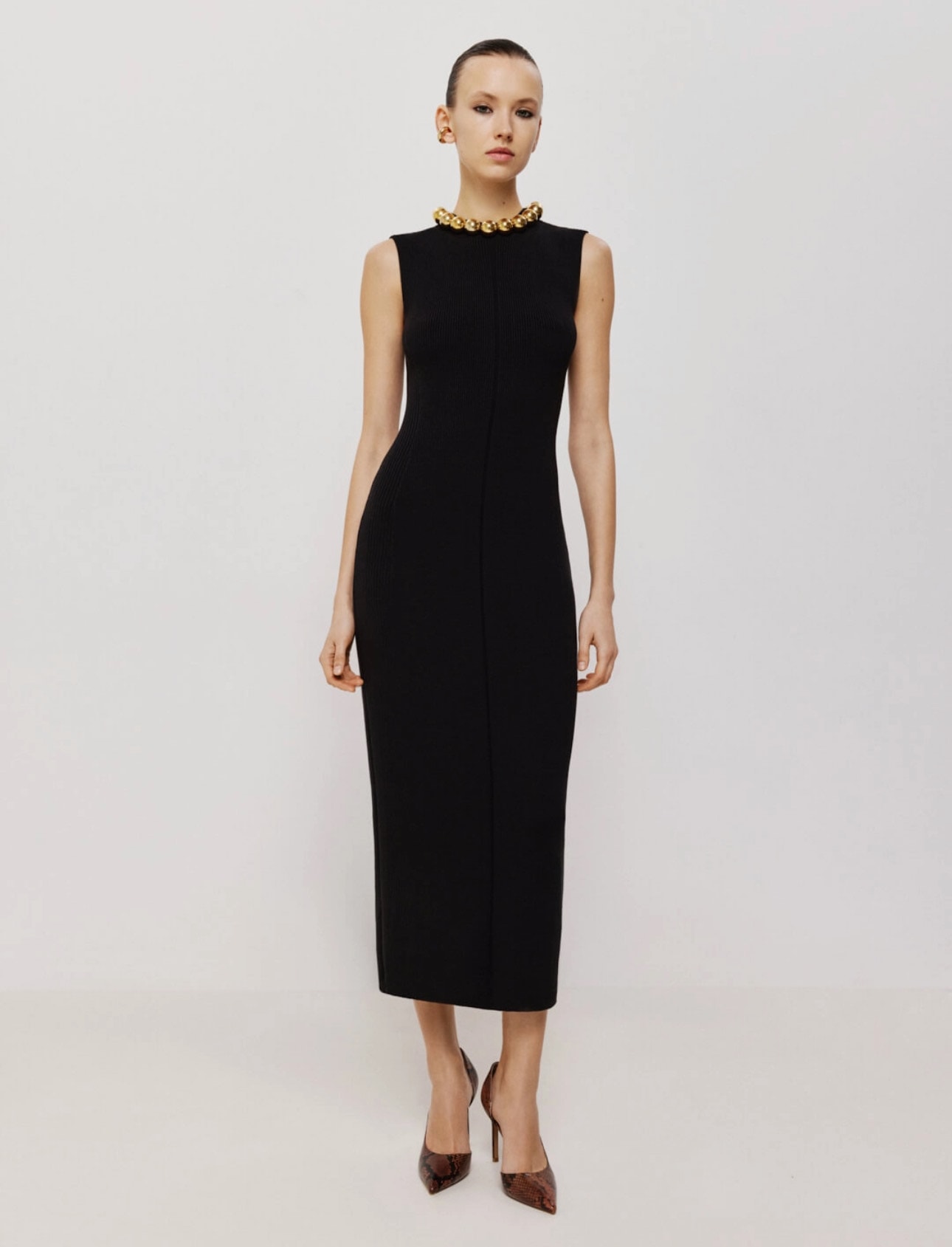 A set of a midi dress with sleeves transformers Duet black