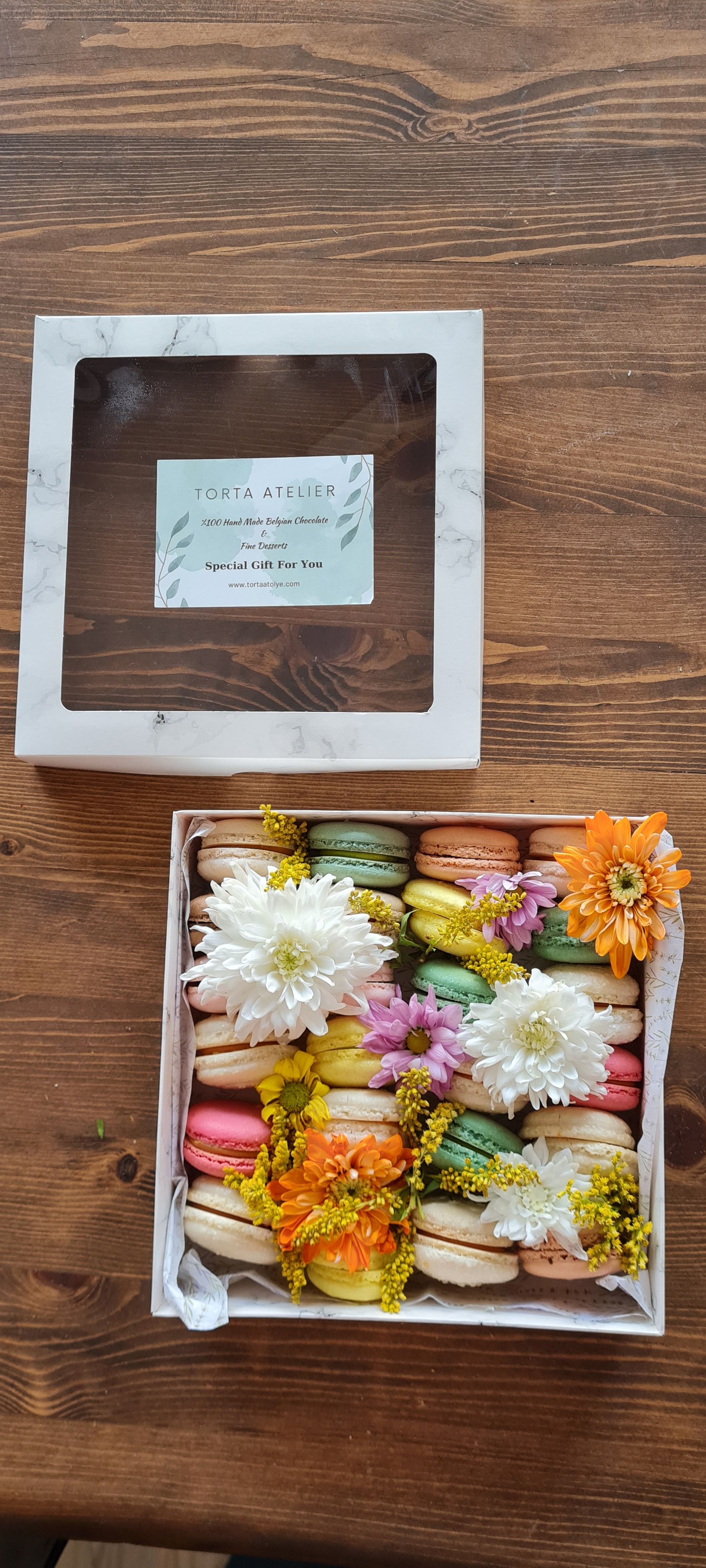 Birthday Macaron Box 