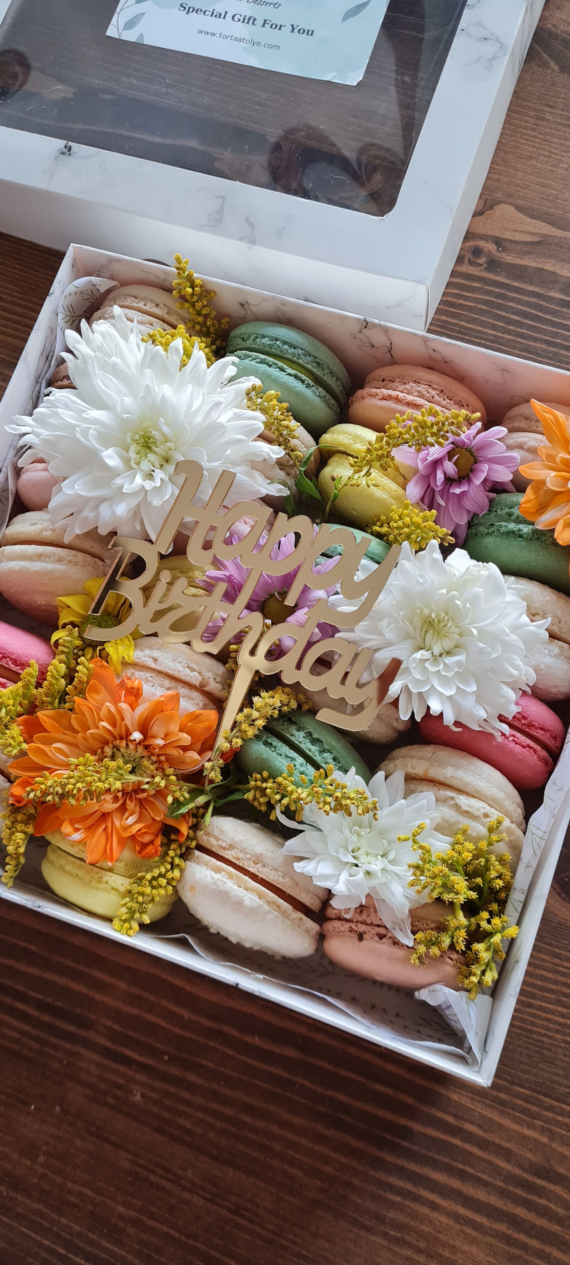 Birthday Macaron Box 