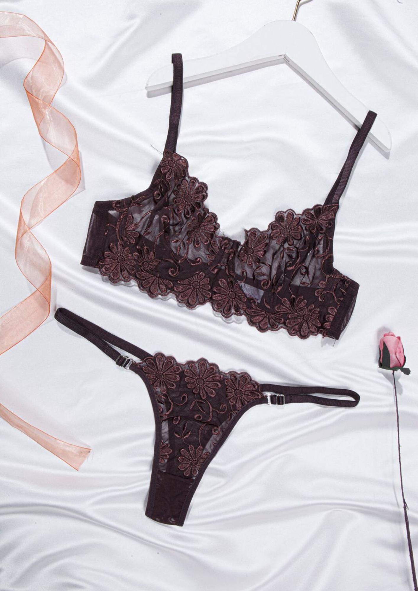 DHANTEL CHOCOLATE BRA SET