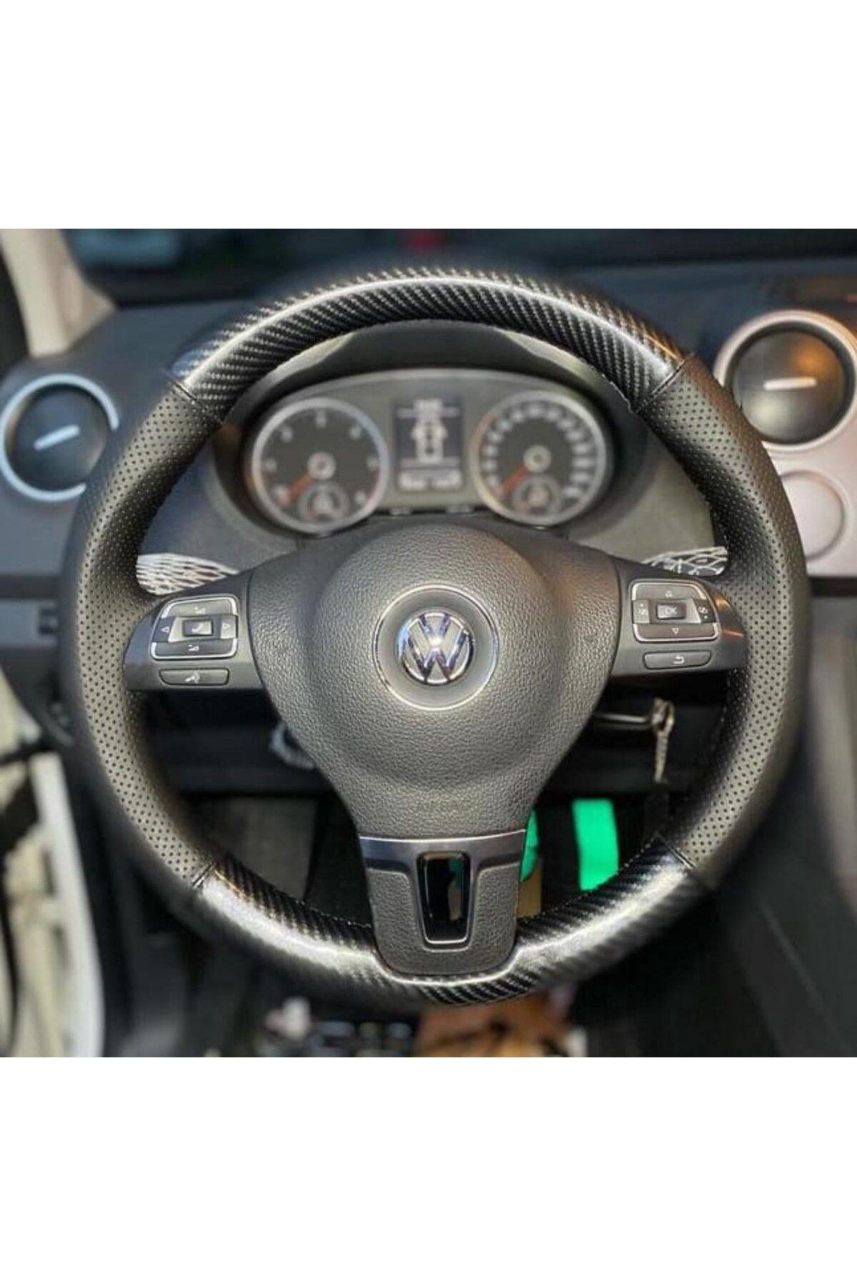 VOLSWAGEN JETTA ARACA ÖZEL DİKMELİ DİREKSİYON KILIFI(MİCROFİBERCARBON-NOKTALI)