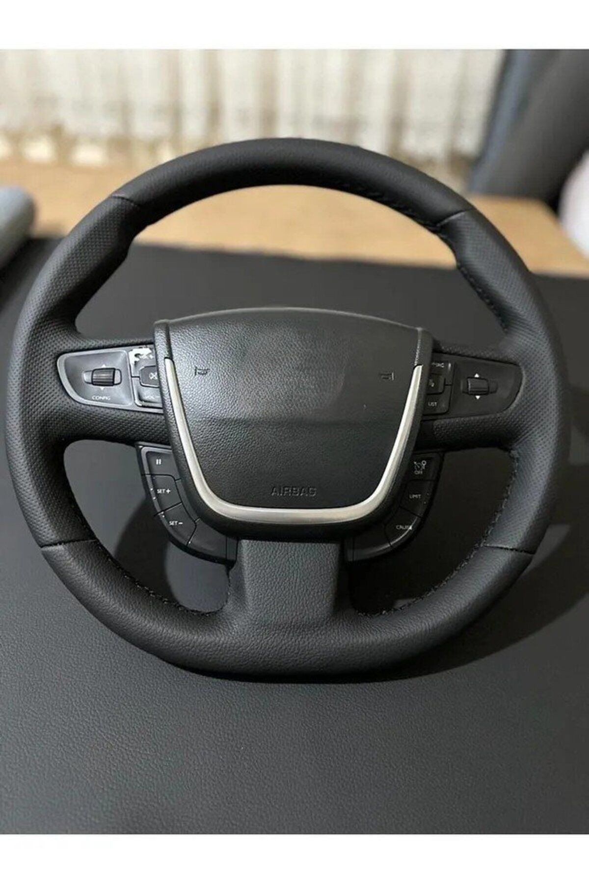 Peugeot 508 (2011-2018) Noktalı Düz Deri Direksiyon Kılıfı(AÇIKLAMAYI OKUYNZ)