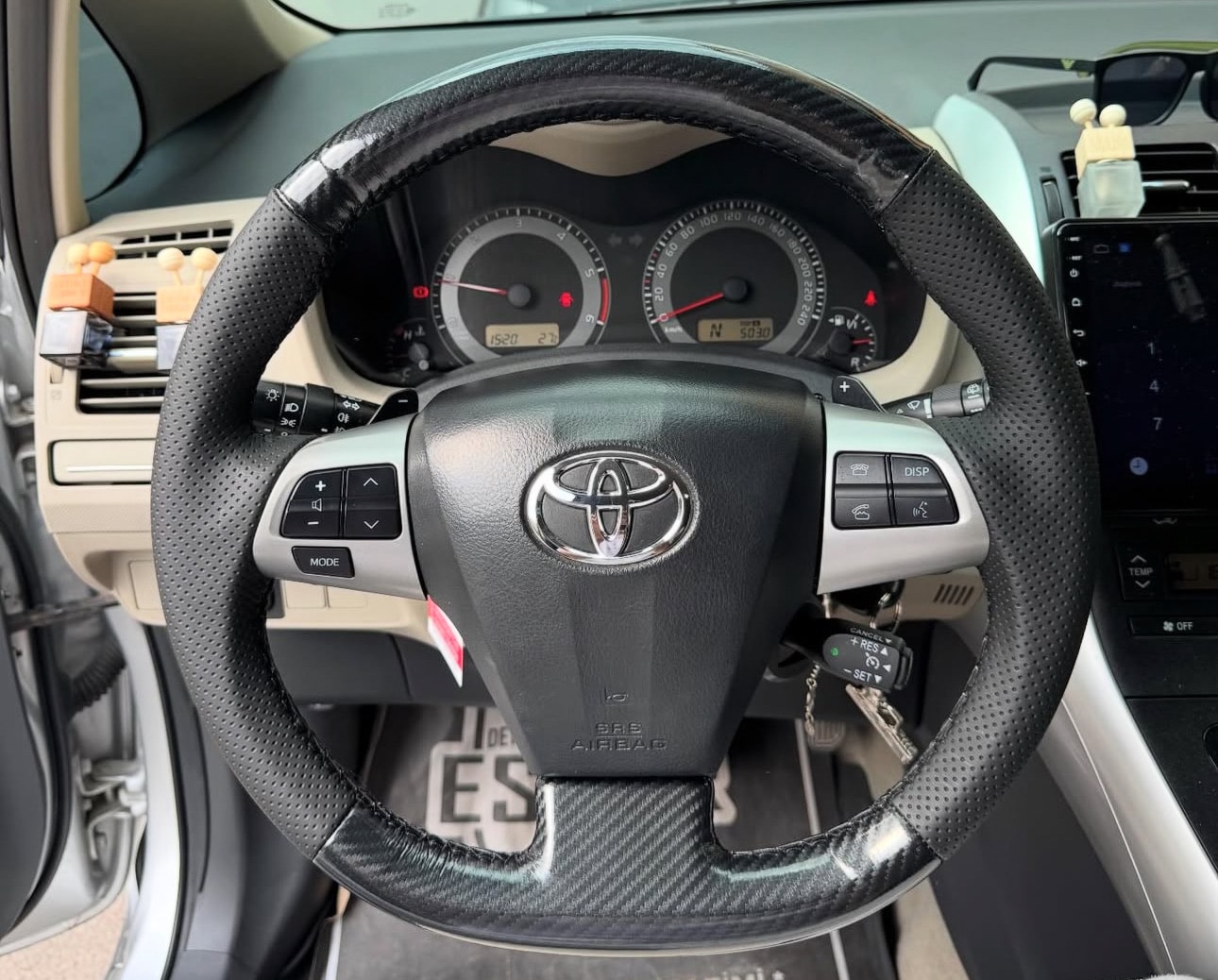 Toyota 2012(Auris, Corolla) Araca Özel Dikmeli Direksiyon Kılıfı
